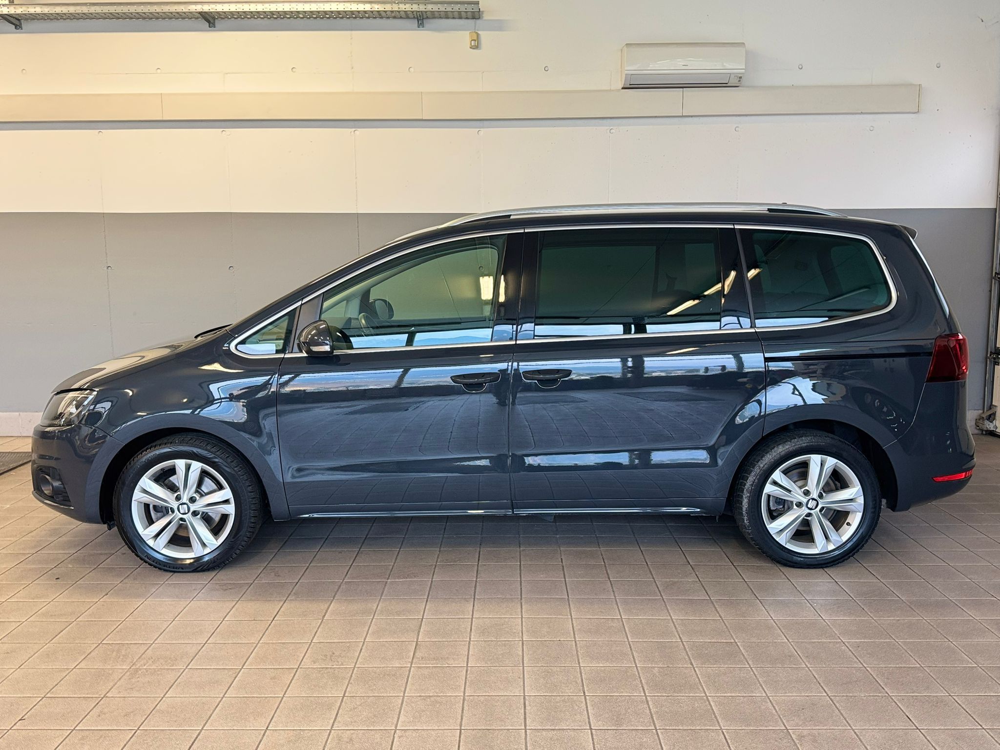 Seat Alhambra 2.0 tdi 4drive (6)