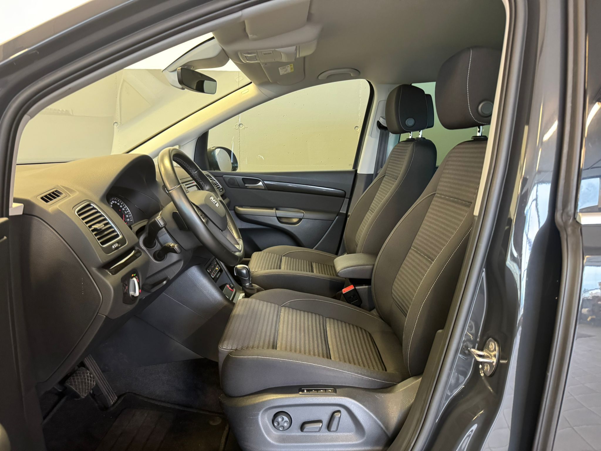 Seat Alhambra 2.0 tdi 4drive (9)