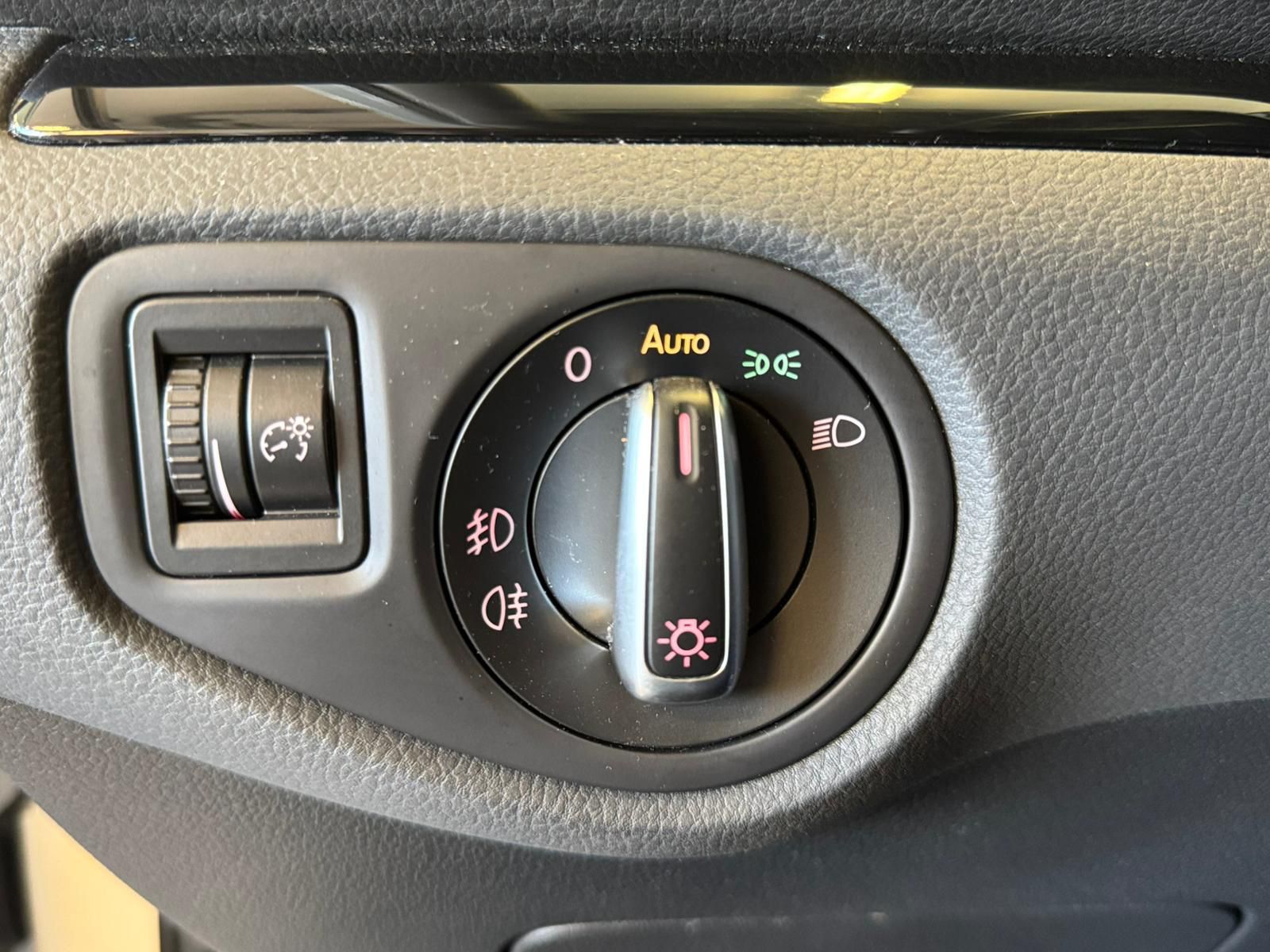 Seat Alhambra weis FrLine (15)