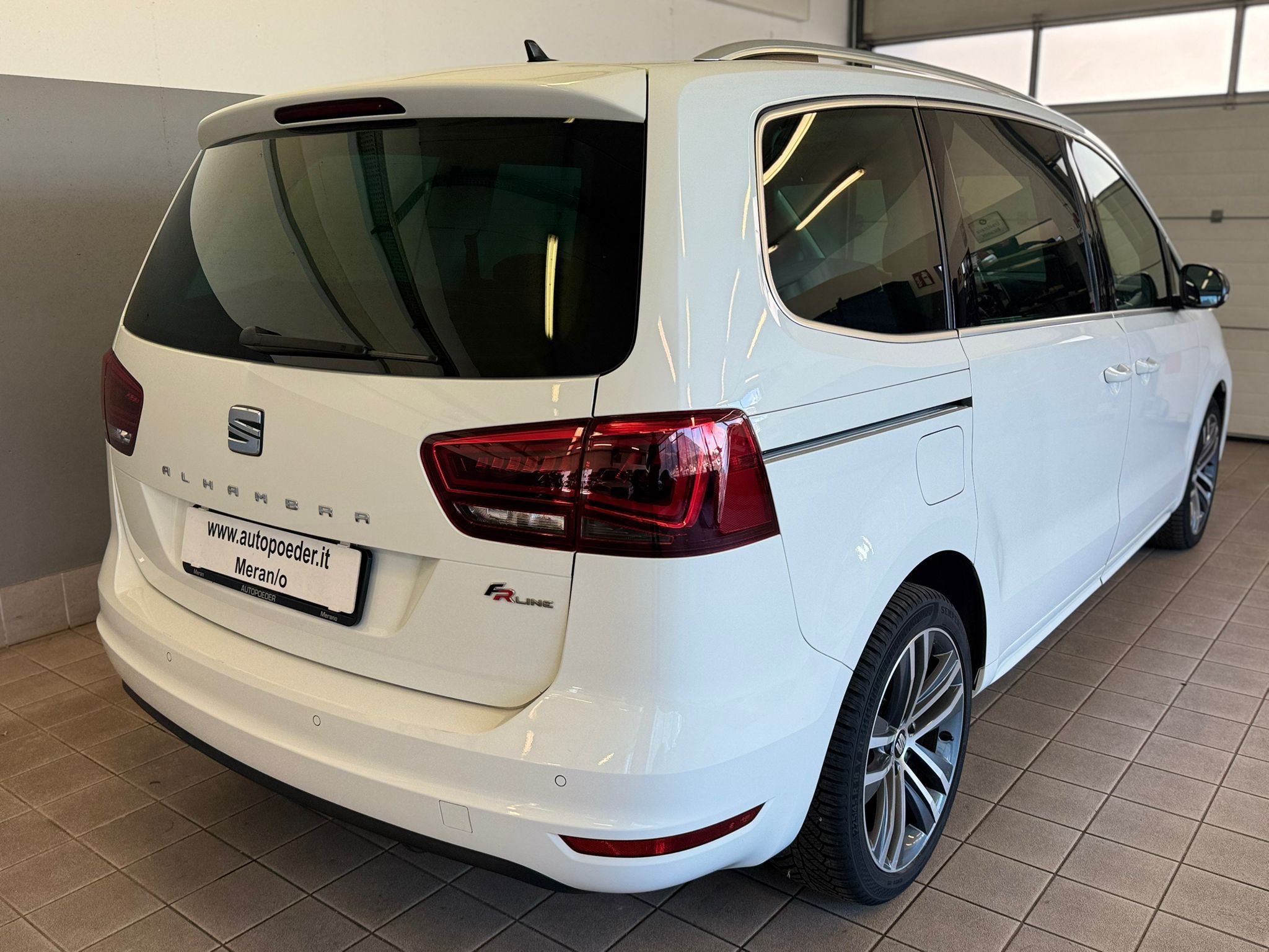 Seat Alhambra weis FrLine (4)