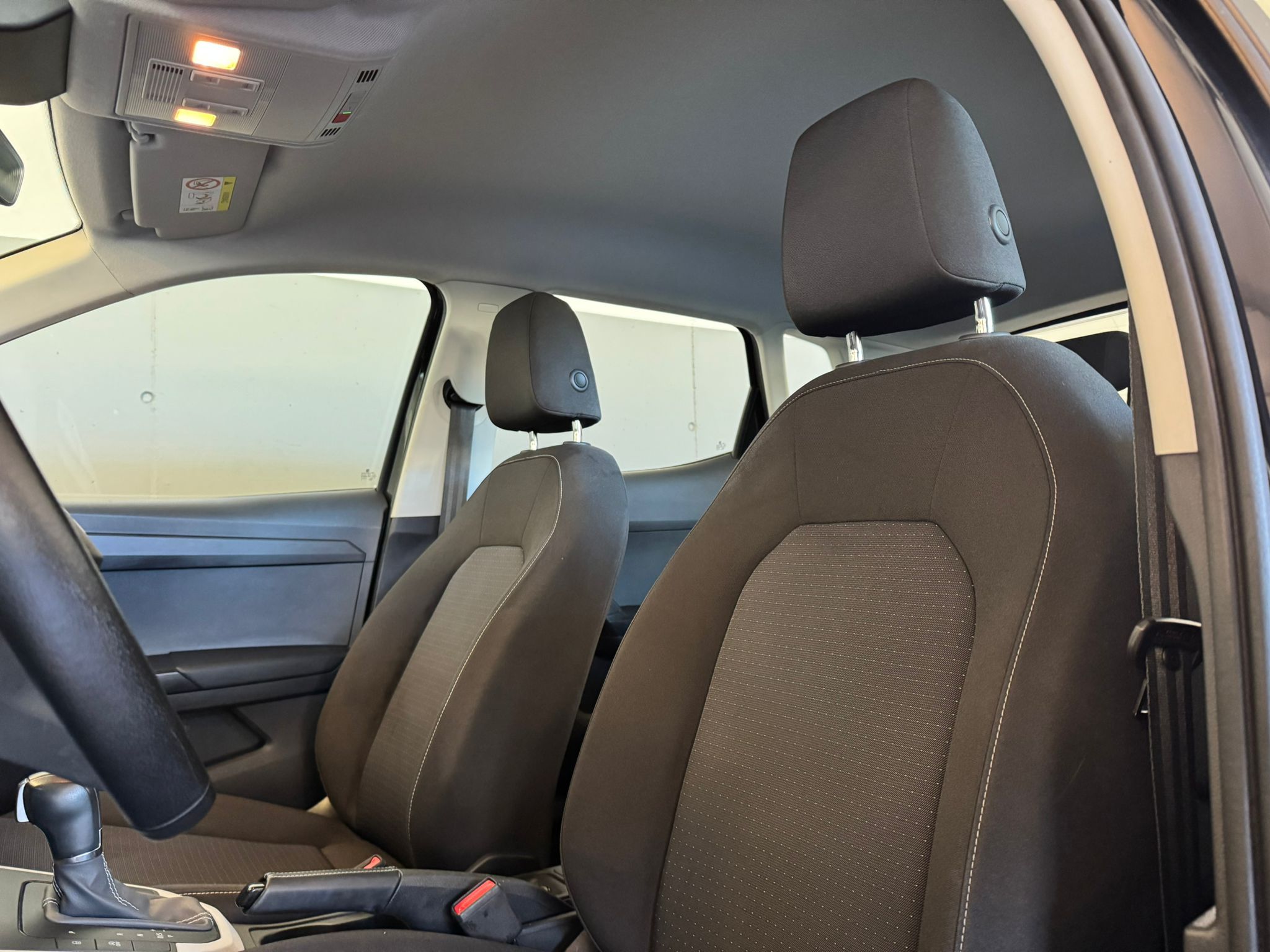 seat arona schwarz 1.0 dsg (9)