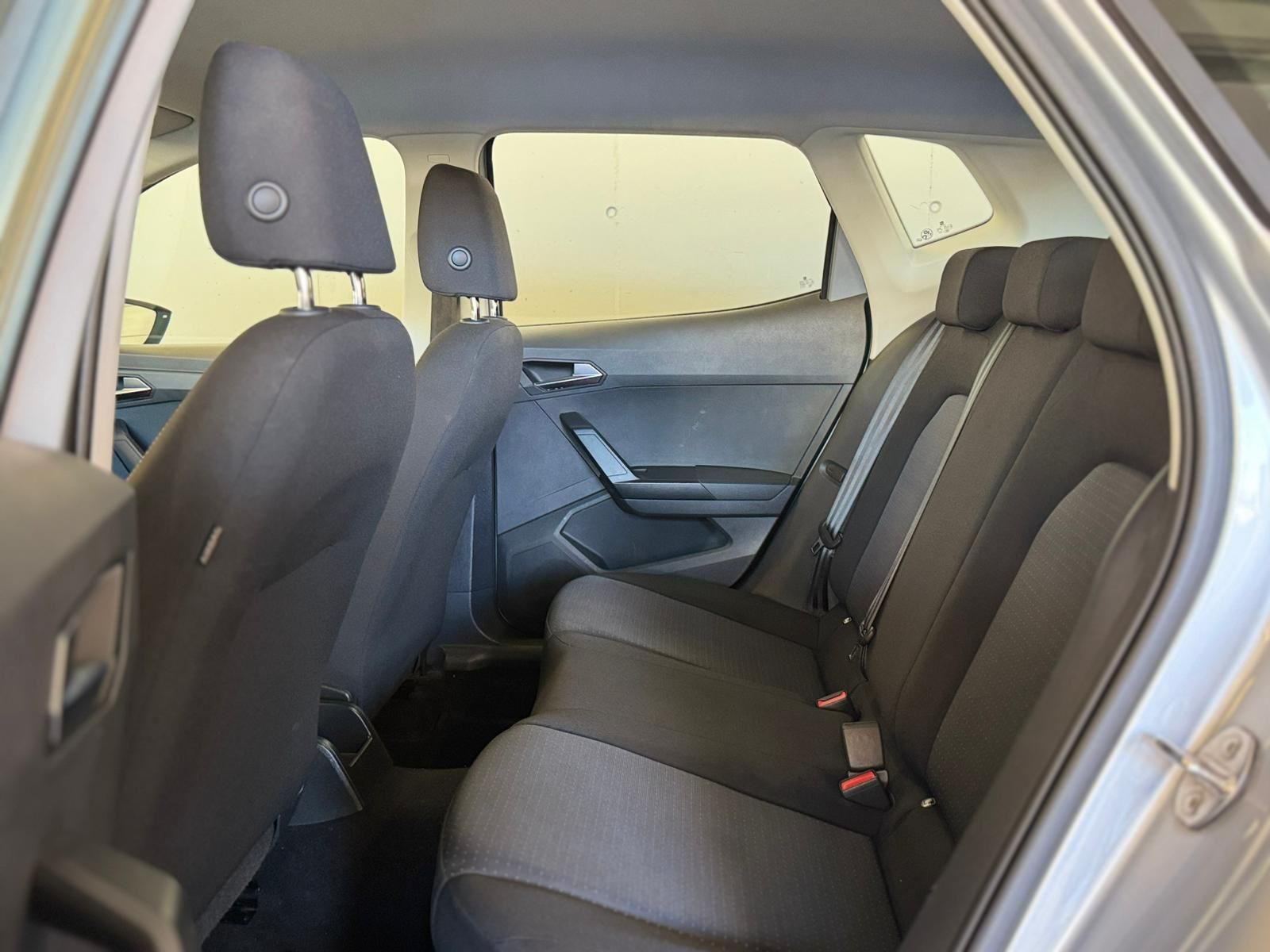 sEAT aRONA SILBER AUTOMATIK (11)