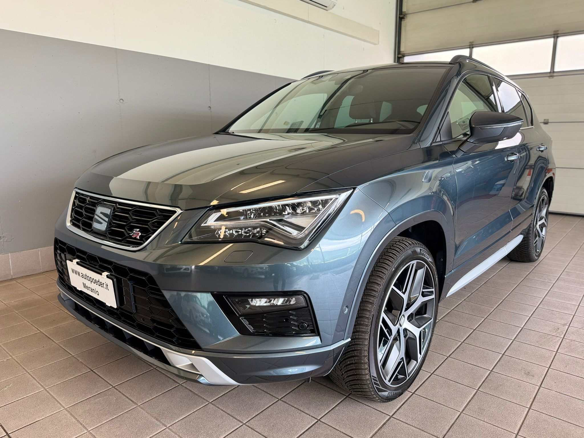 Seat Ateca 2.0tsi frline grau gancio (1)