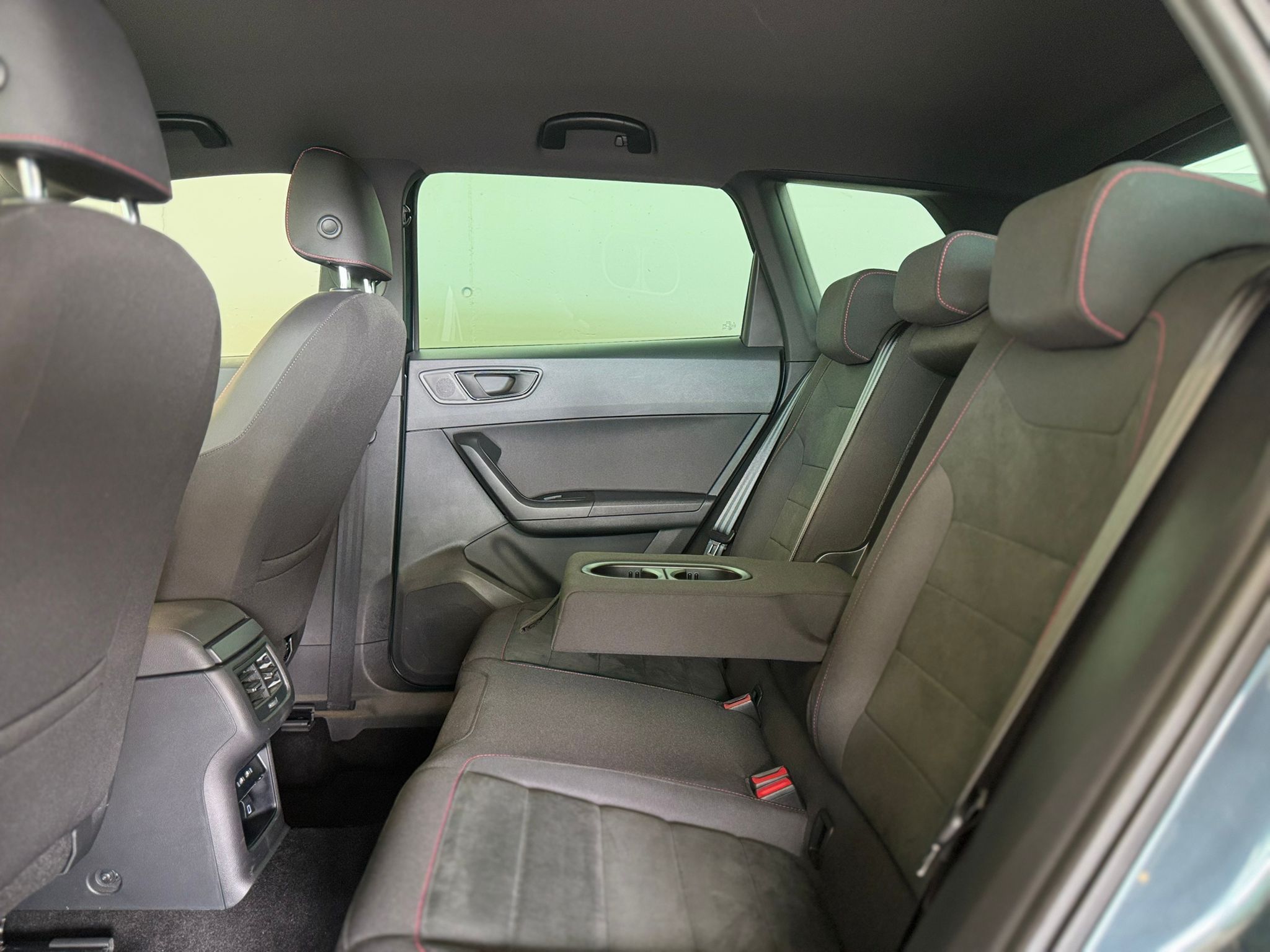 Seat Ateca 2.0tsi frline grau gancio (11)