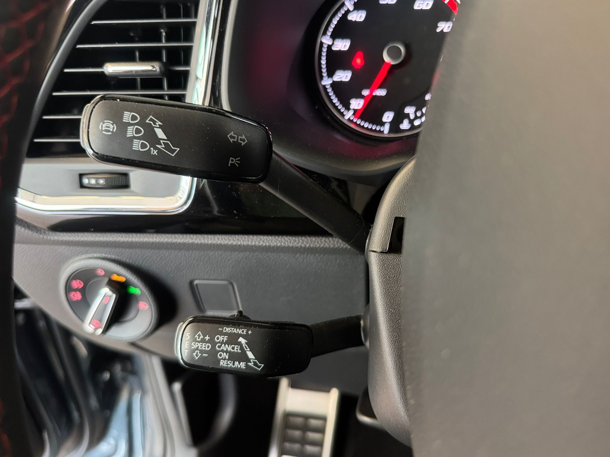 Seat Ateca 2.0tsi frline grau gancio (15)