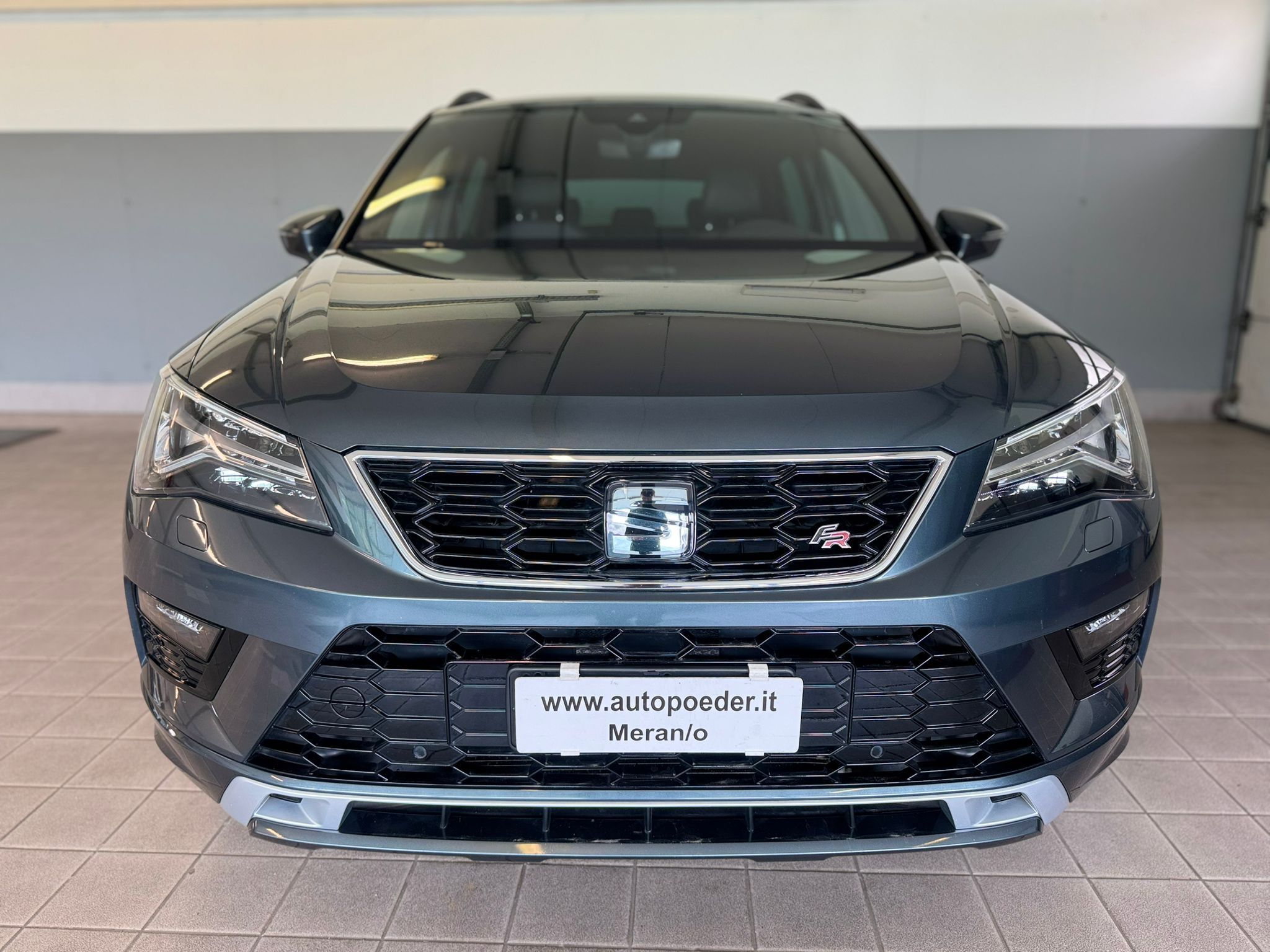 Seat Ateca 2.0tsi frline grau gancio (5)