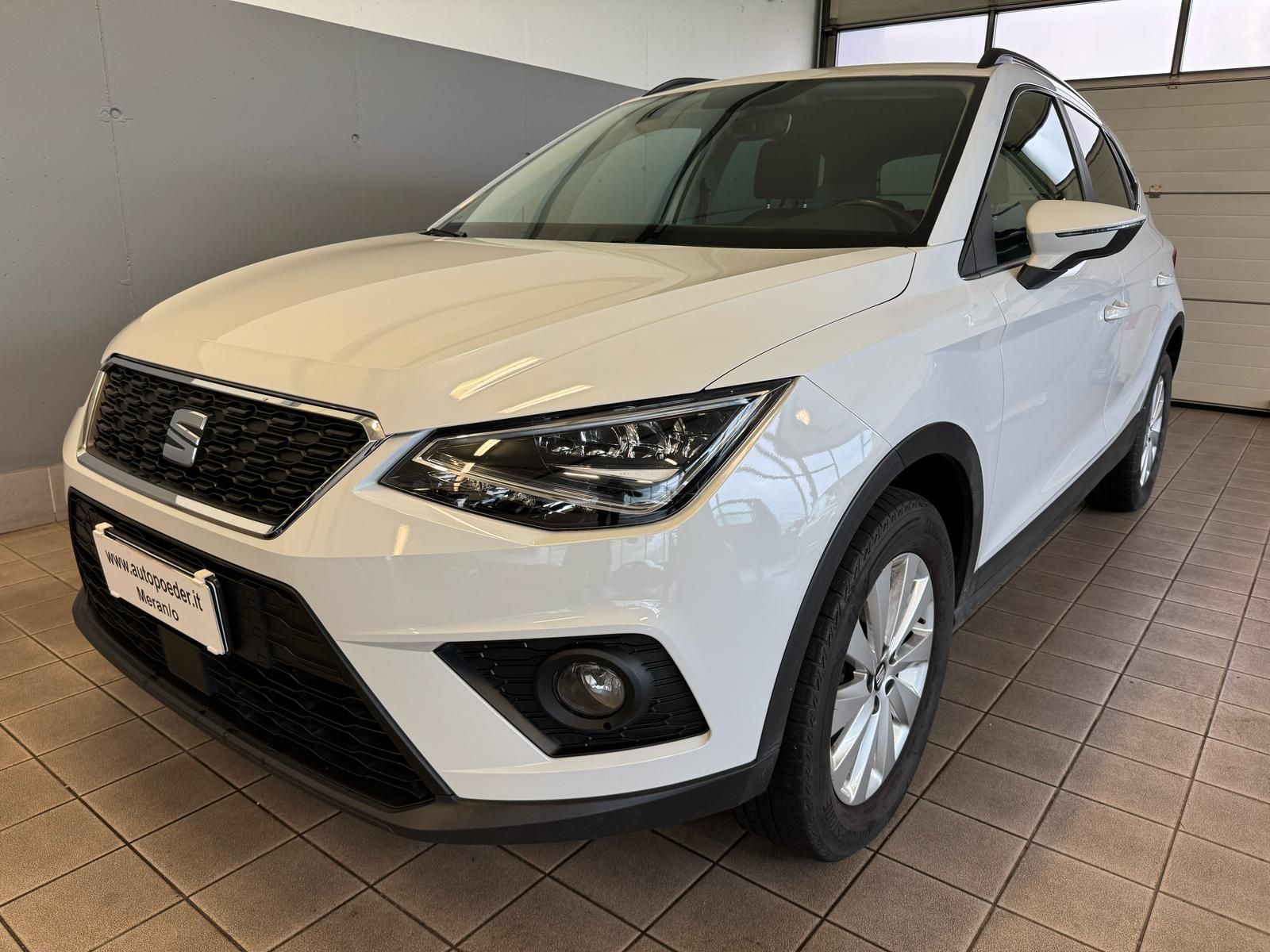 Seat Aurona 1.6 TDI weiss (1)