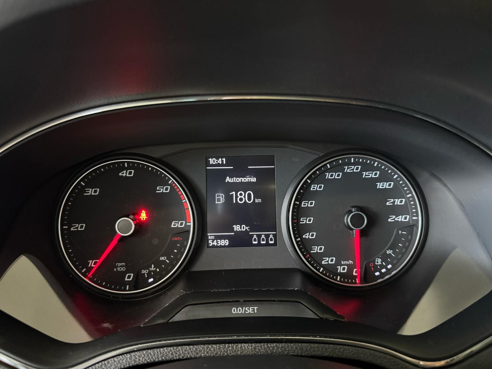 Seat Aurona 1.6 TDI weiss (10)