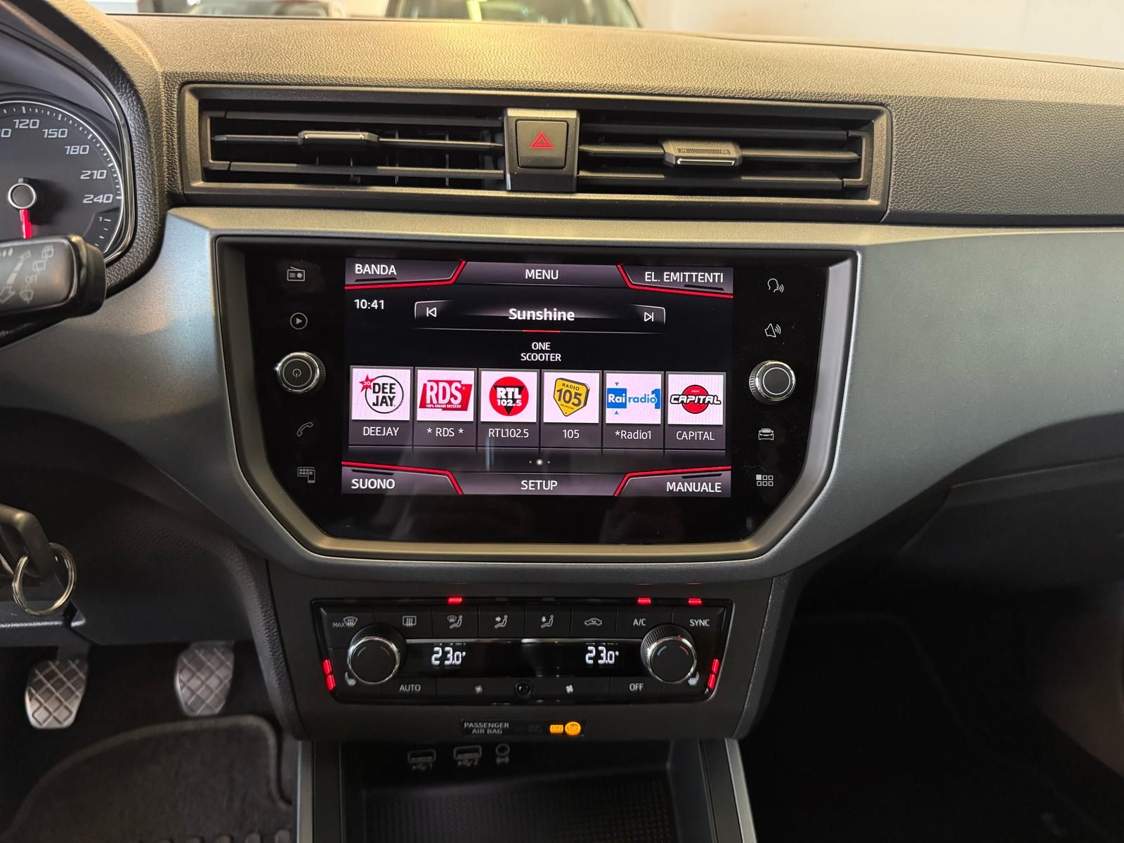 Seat Aurona 1.6 TDI weiss (11)