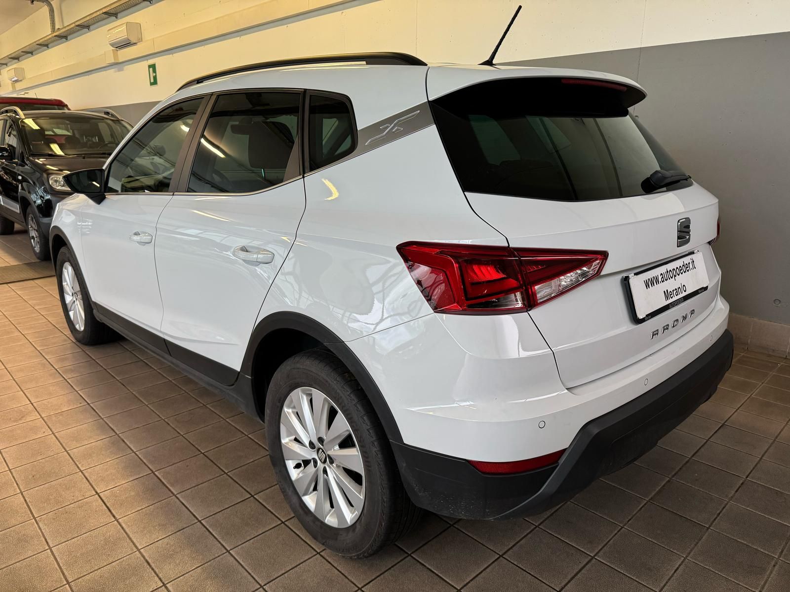 Seat Aurona 1.6 TDI weiss (4)