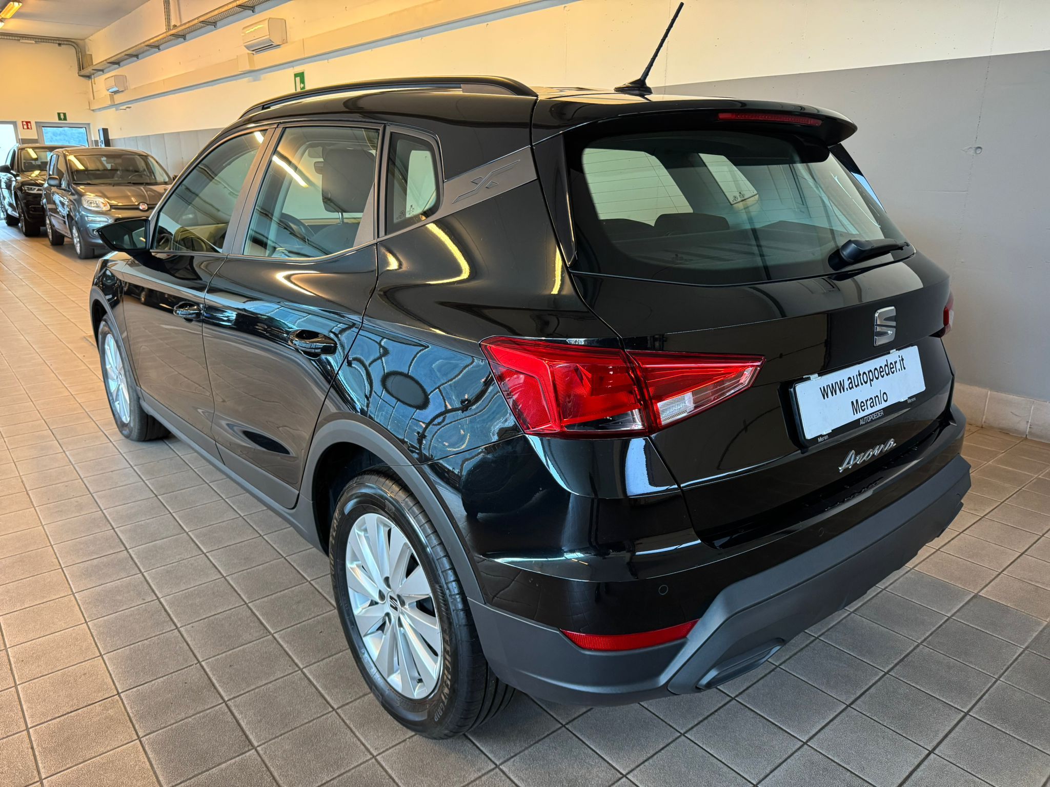 Seat Aurona schwarz 1.0 tsi (7)