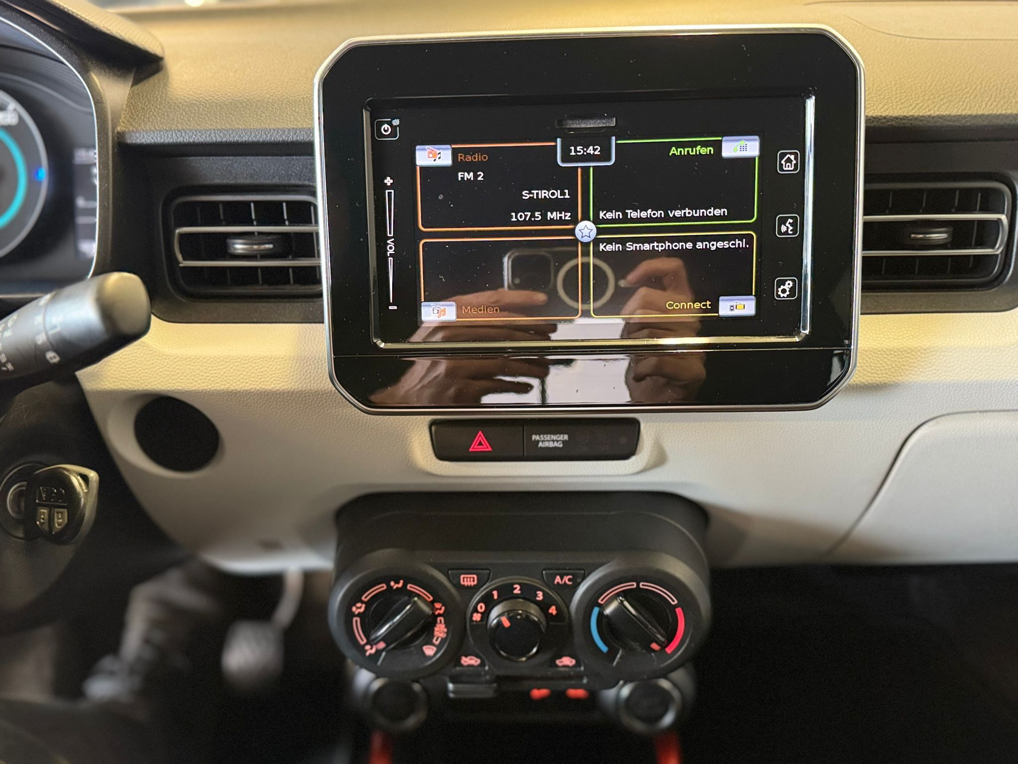 Suzuki ignis 4x4 schwarz (16)