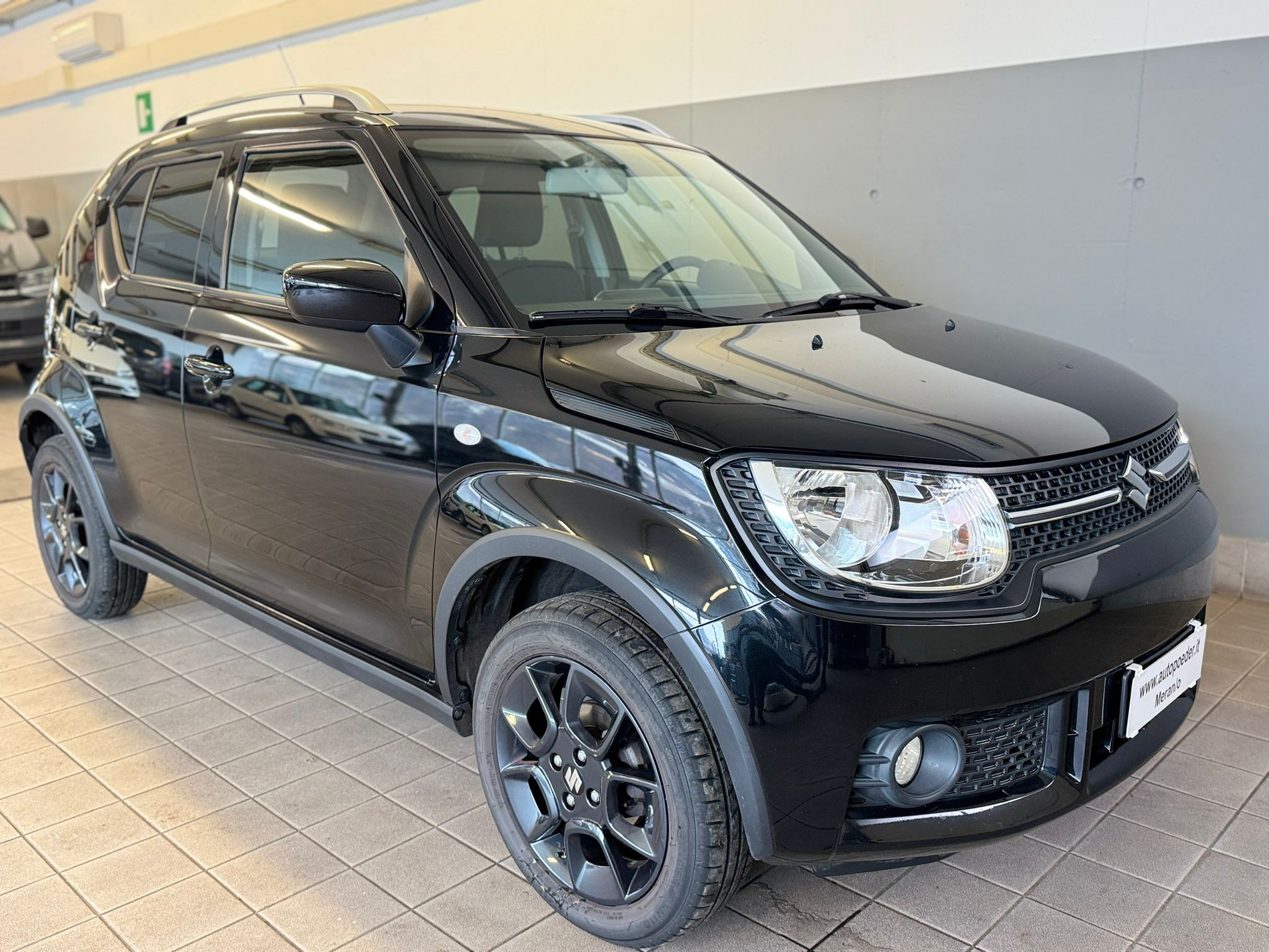 Suzuki ignis 4x4 schwarz (7)