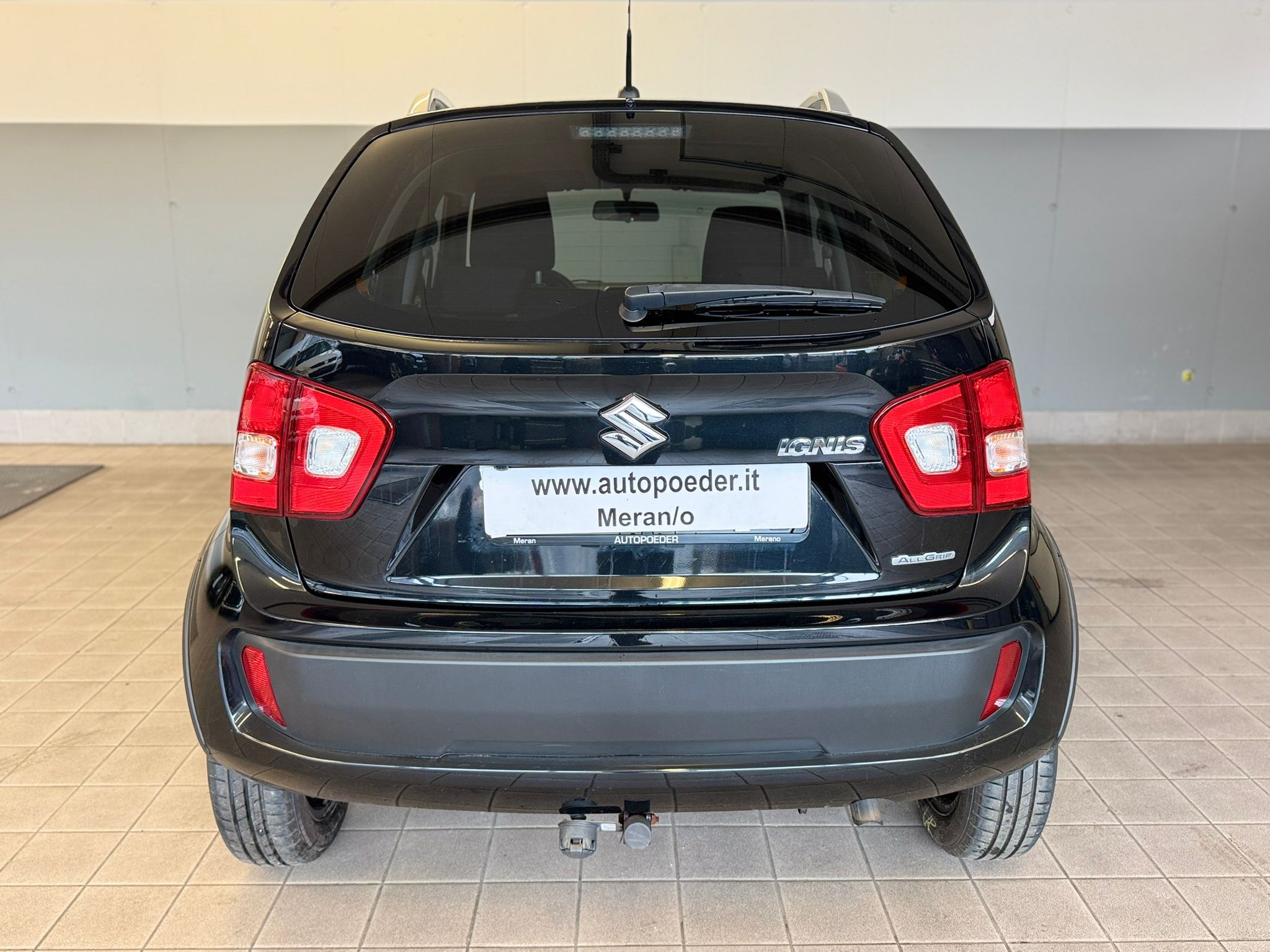 Suzuki ignis 4x4 schwarz (8)