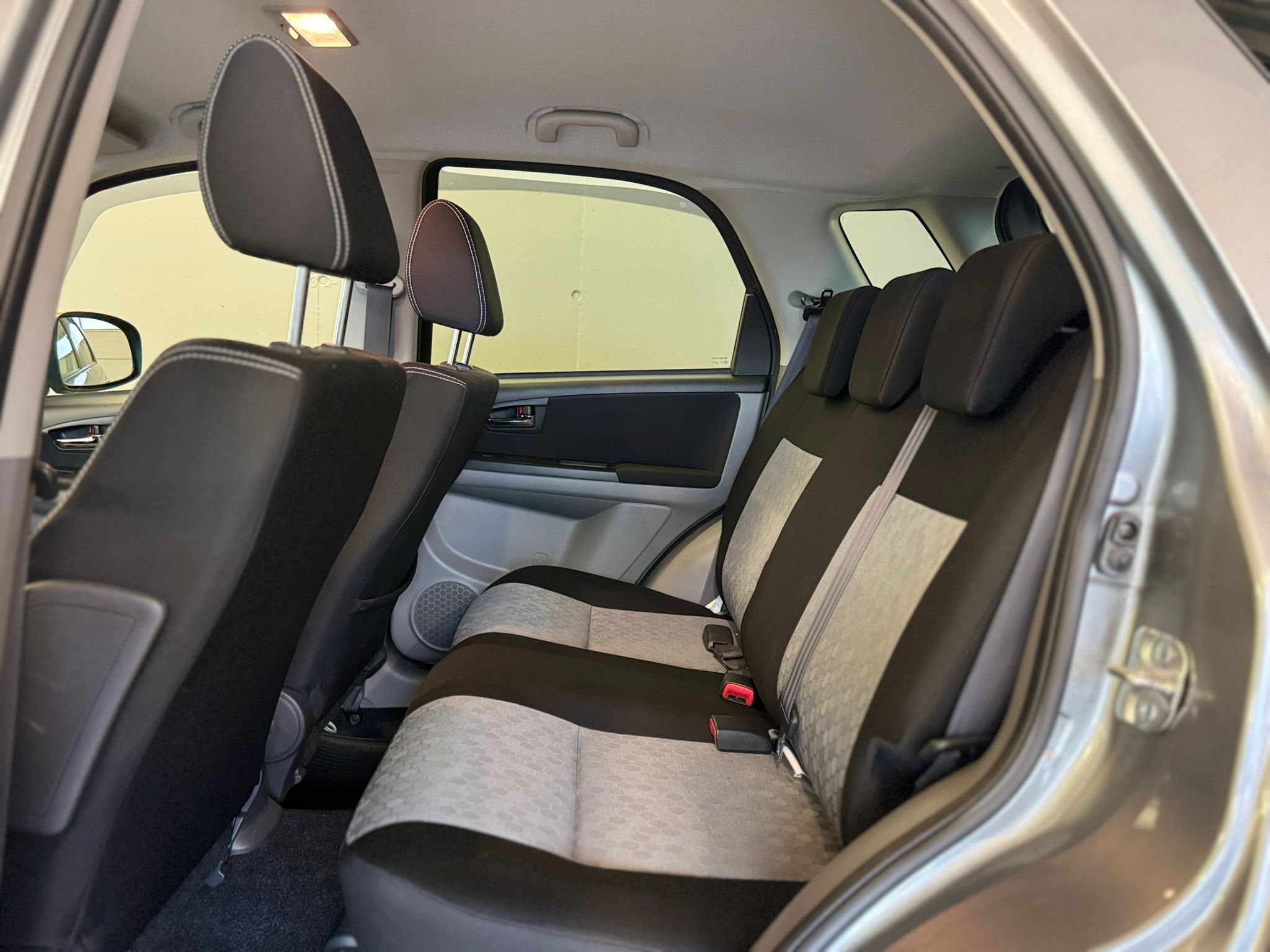 Suzuki sx4 1.6 style 4x4 (11)