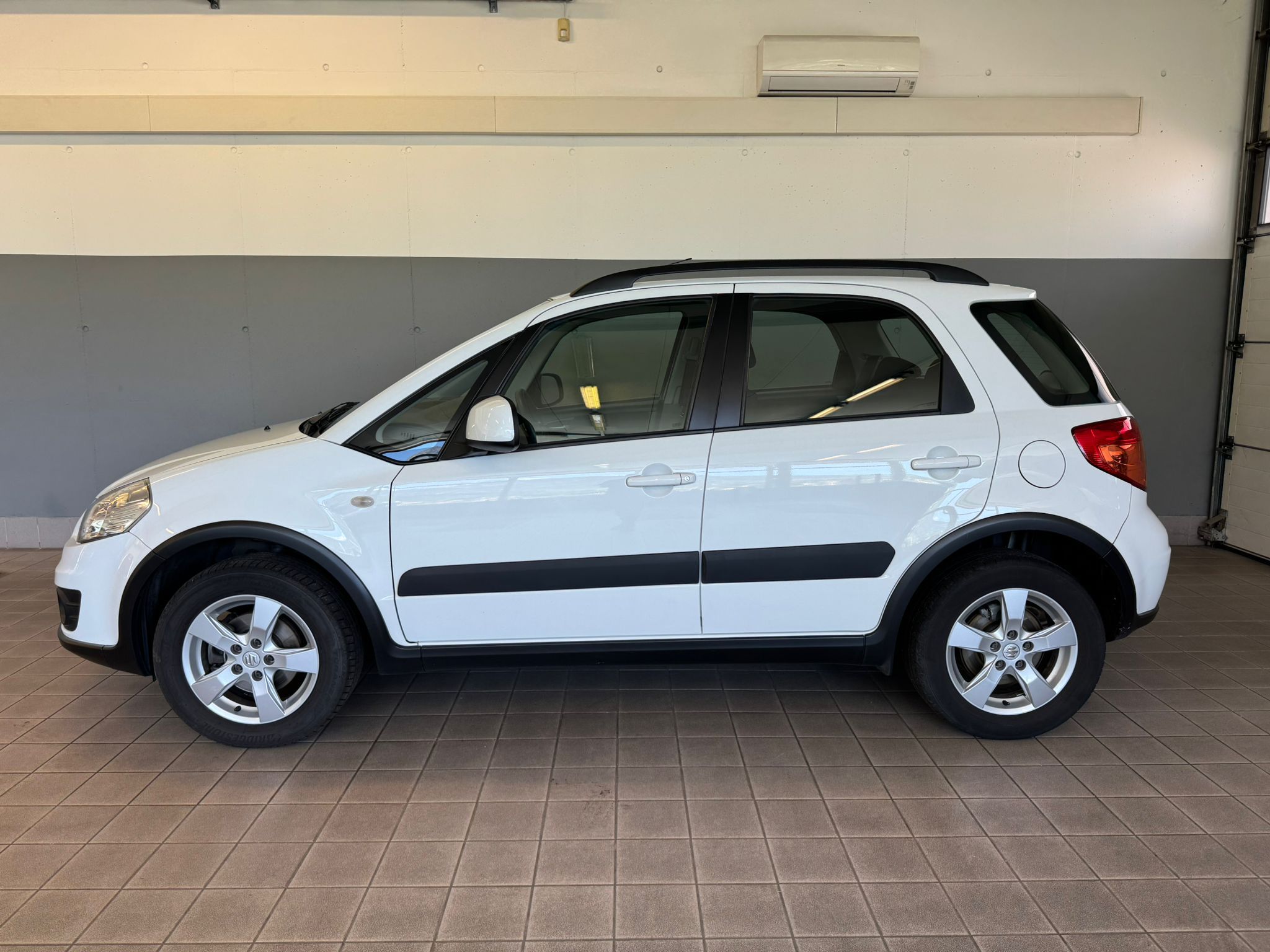 Suzuki sx4 weiss (5)