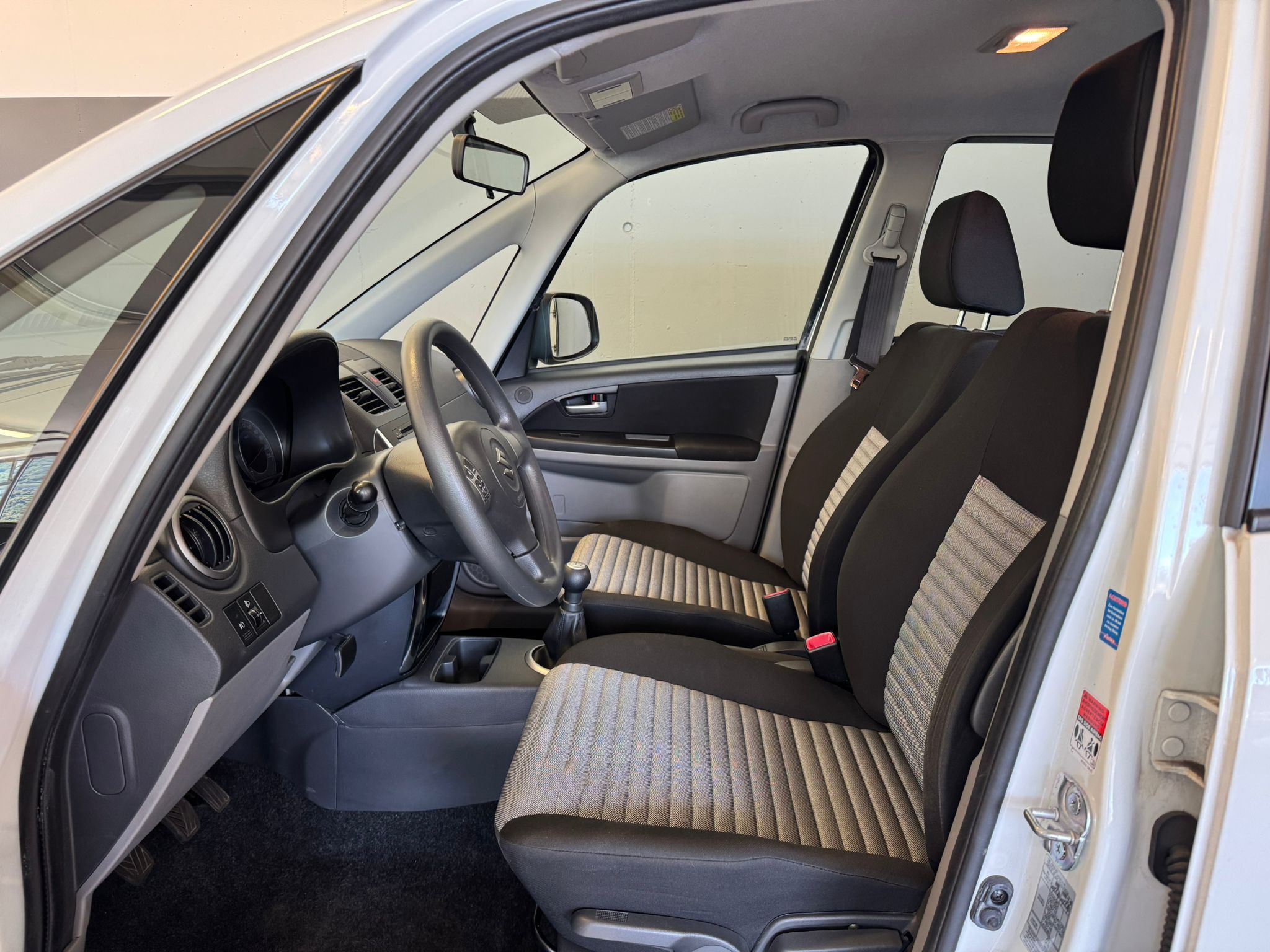 Suzuki sx4 weiss (8)