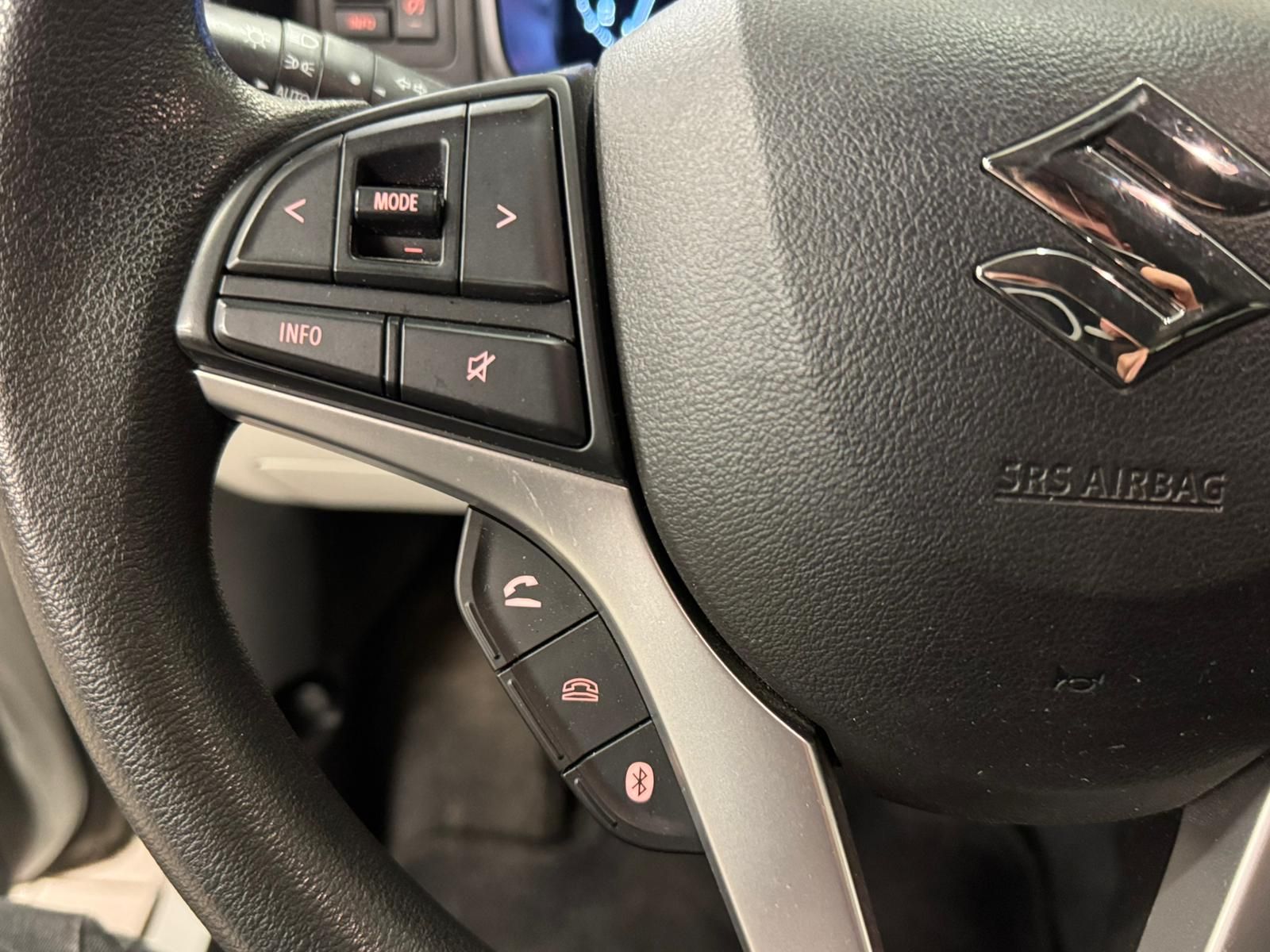 suzuky ignis 4x4 weiss (10)