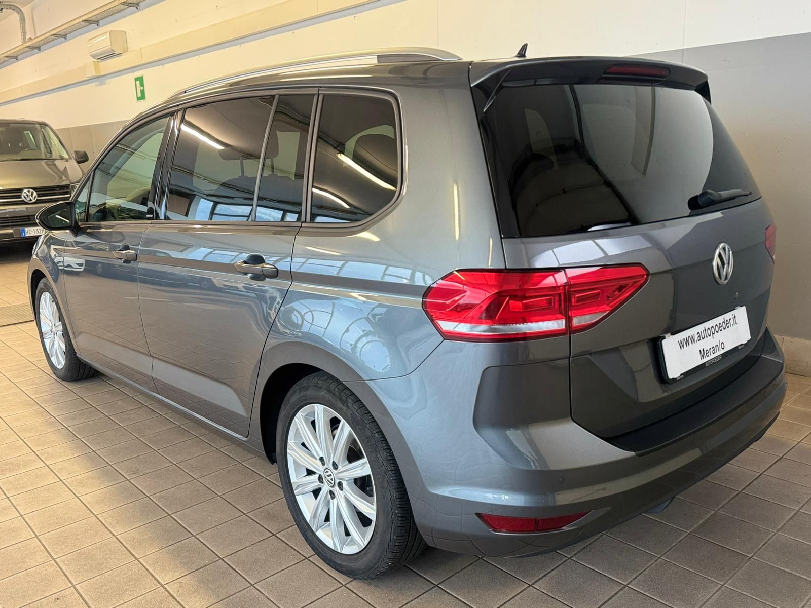 Touran 1.5 TSI Grau (1,3)