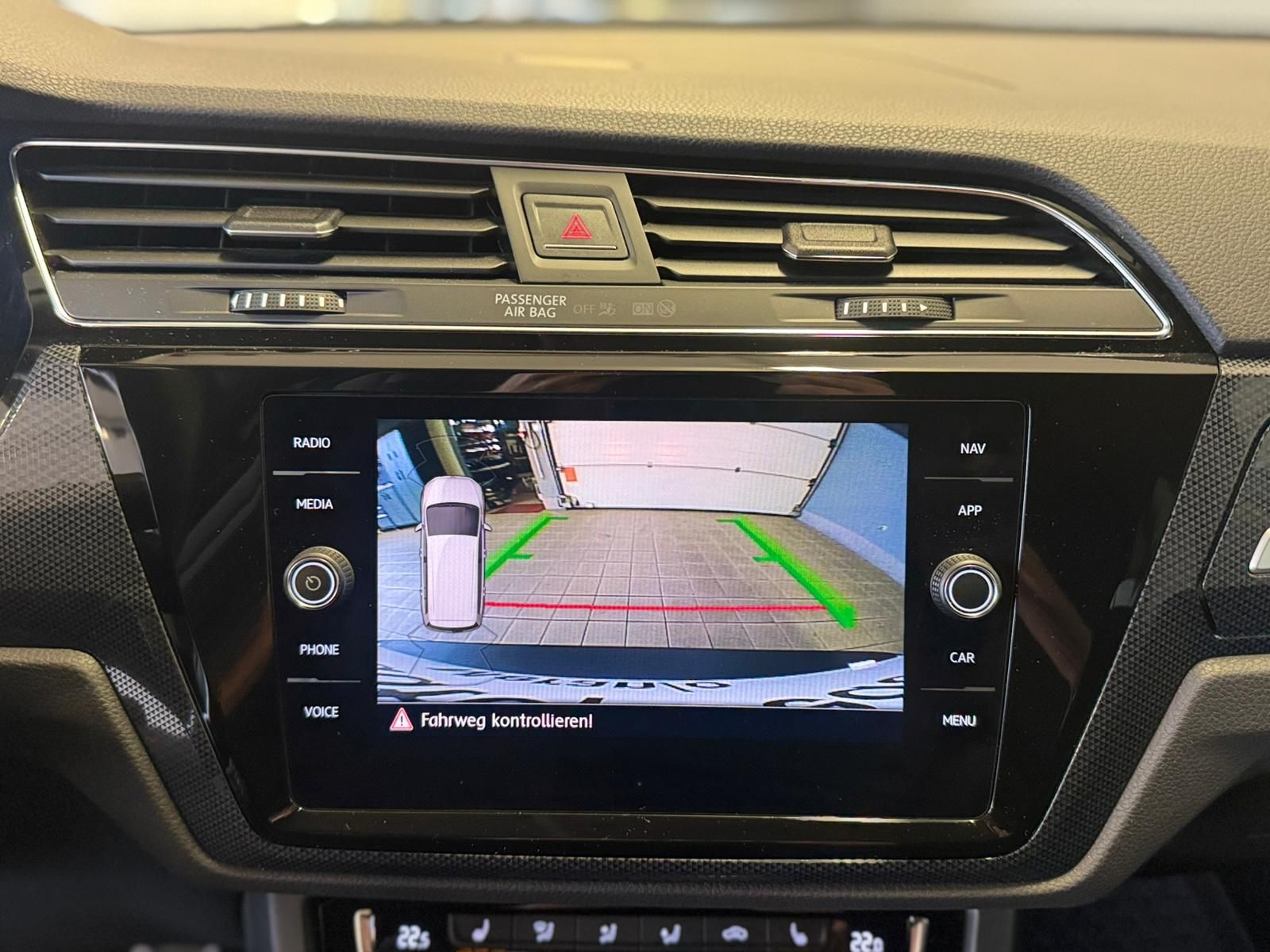 Touran 1.5 TSI Grau (14)