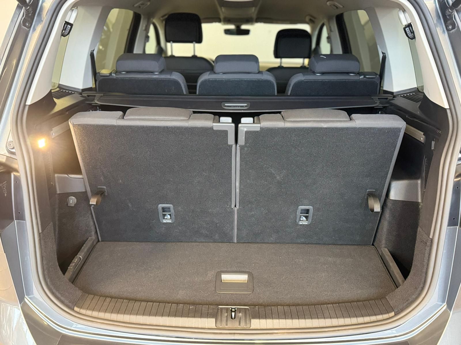 Touran 1.5 TSI Grau (20)