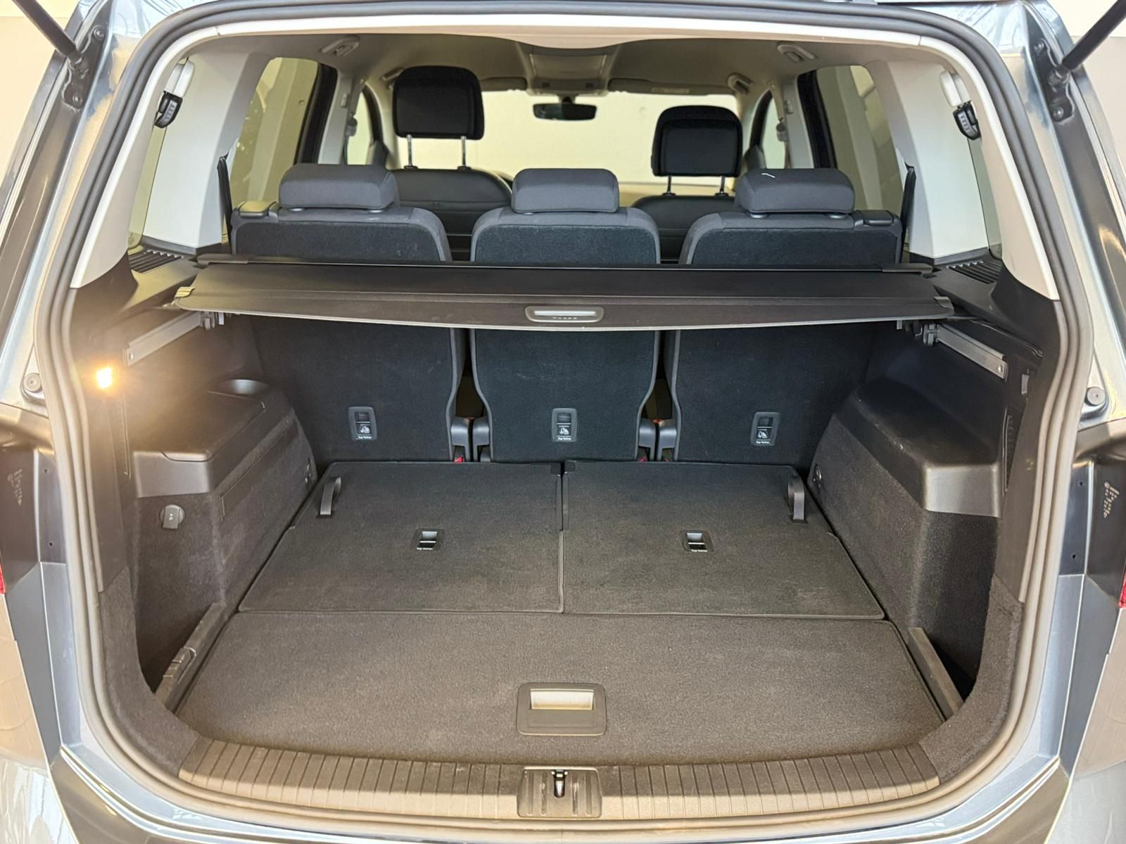 Touran 1.5 TSI Grau (21)