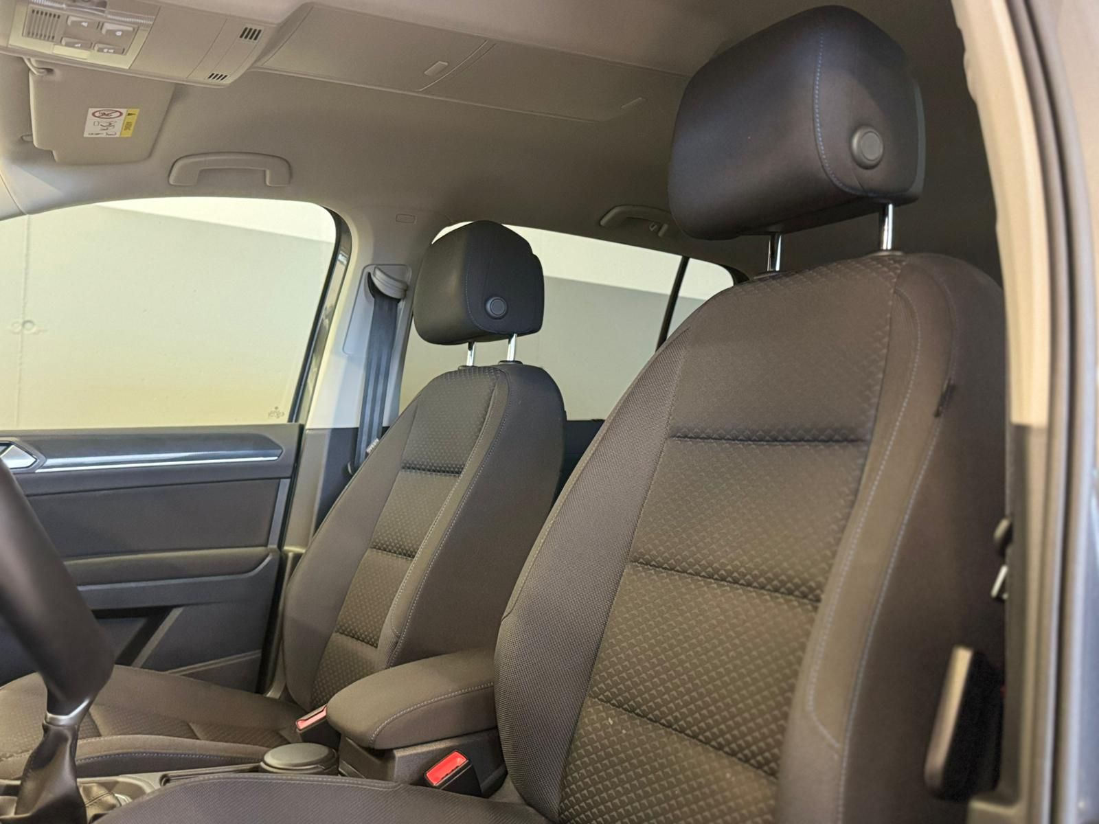 Touran 1.5 TSI Grau (4)