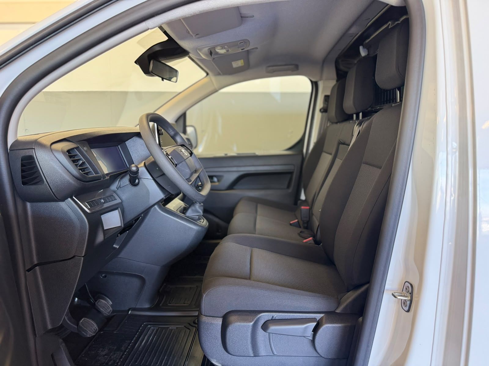 Toyota Proace 1.5d comfort (10)