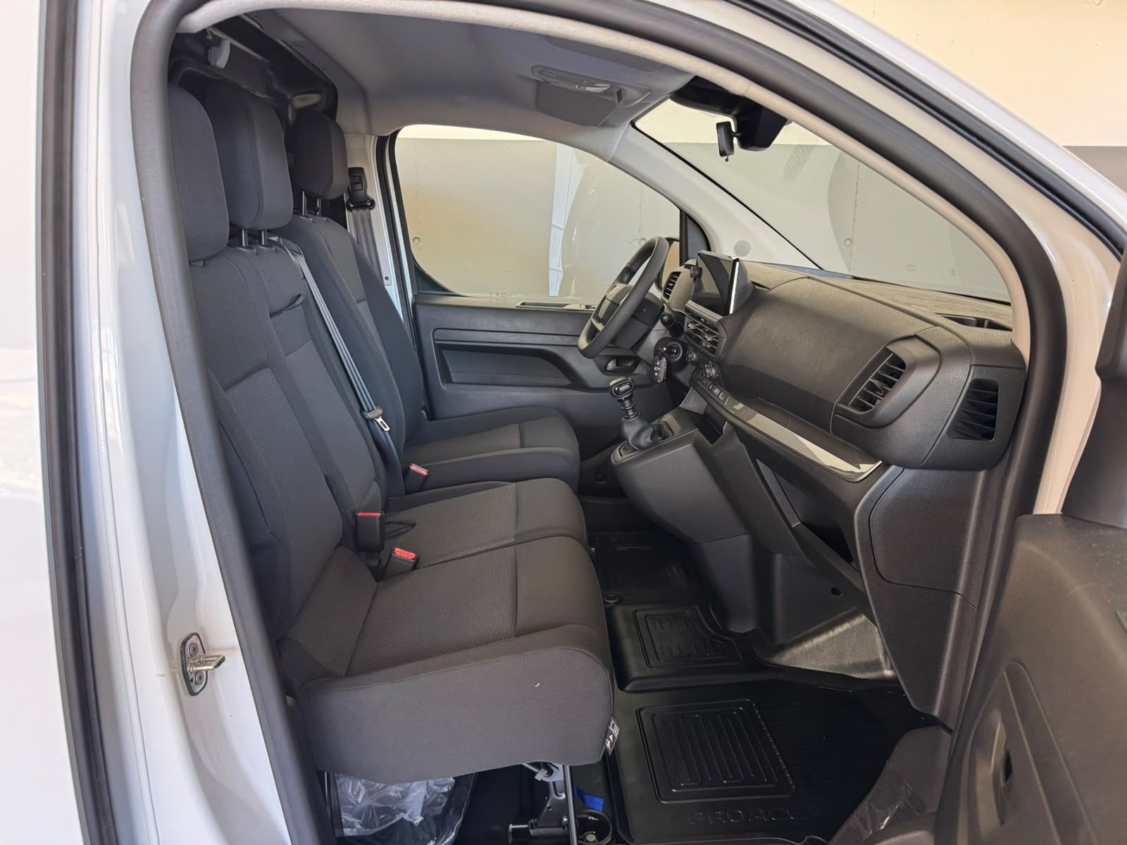 Toyota Proace 1.5d comfort (13)