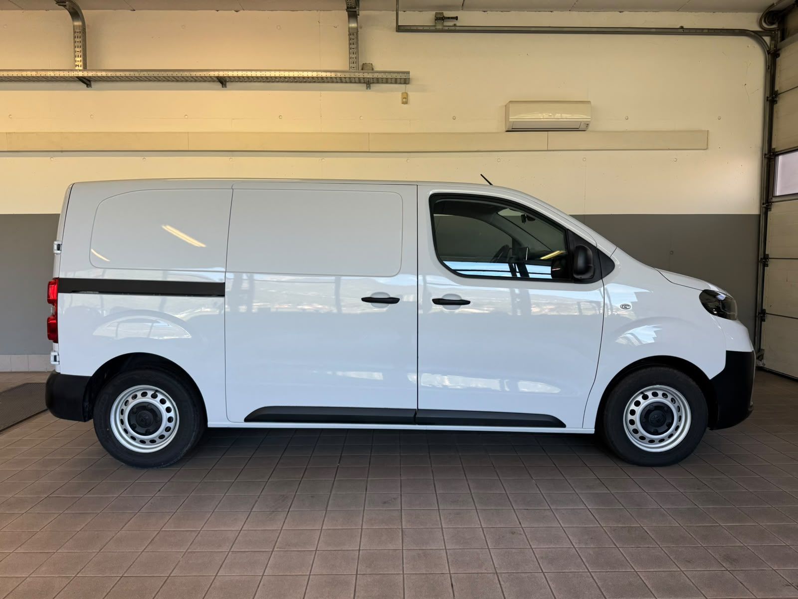 Toyota Proace 1.5d comfort (6)