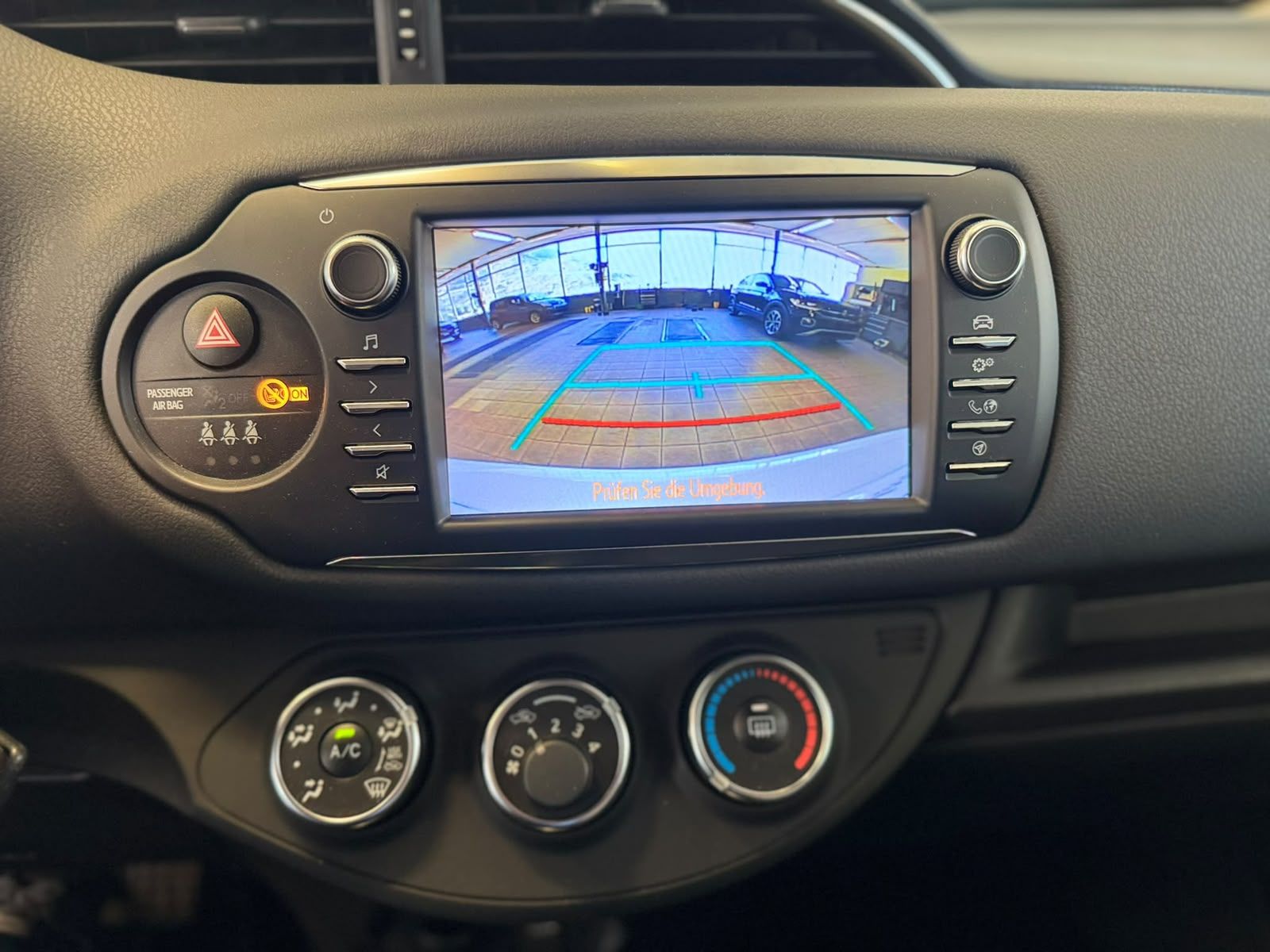 Toyota yaris 1 (12)