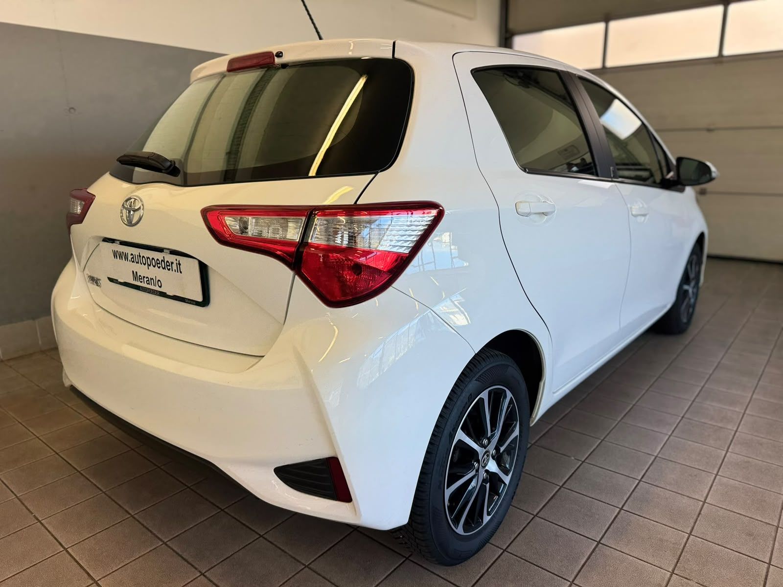 Toyota yaris 1 (3)