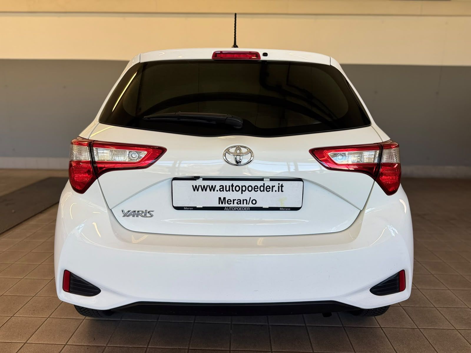 Toyota yaris 1 (6)