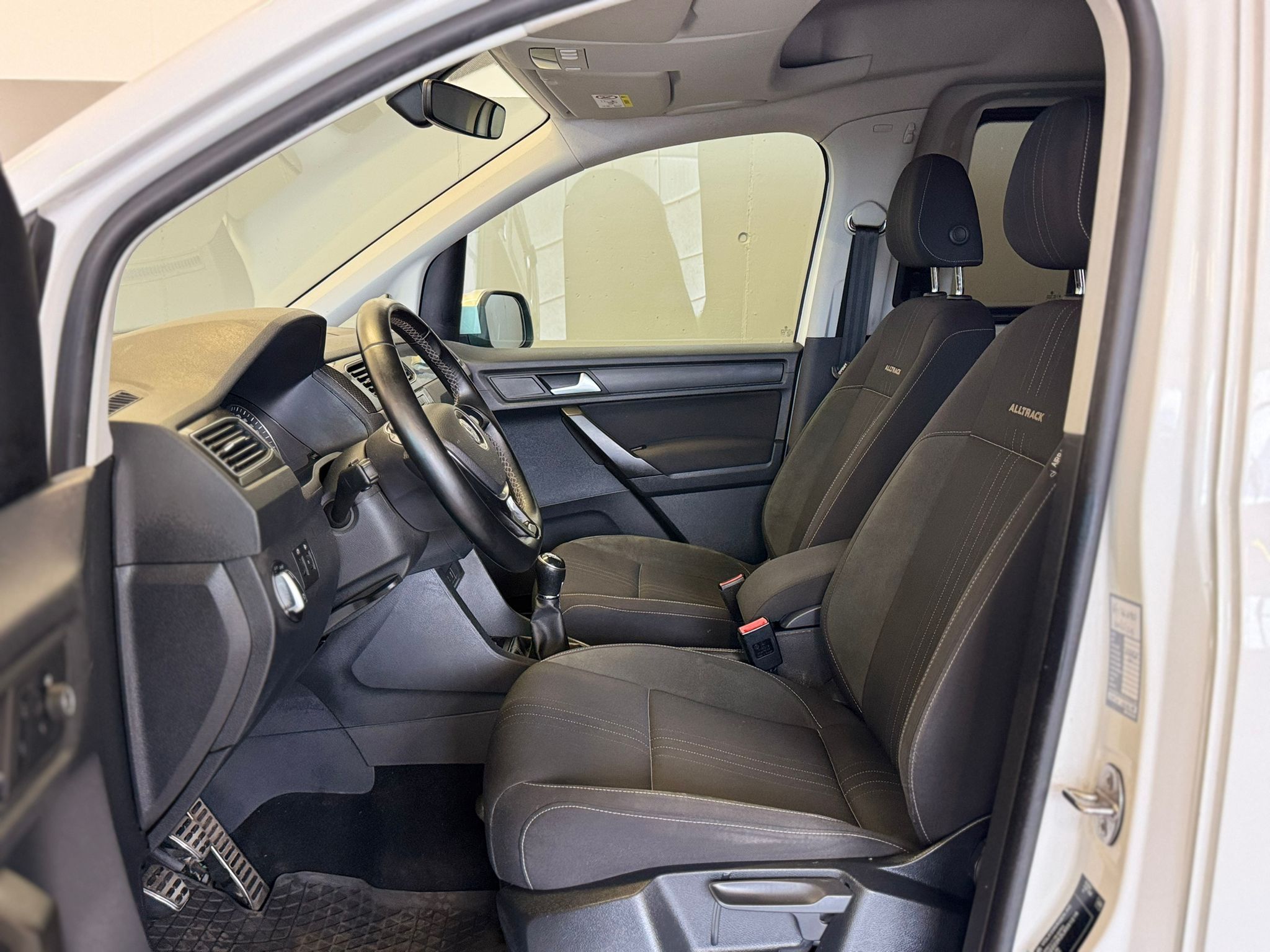 Volkswagen Caddy Altrack 10