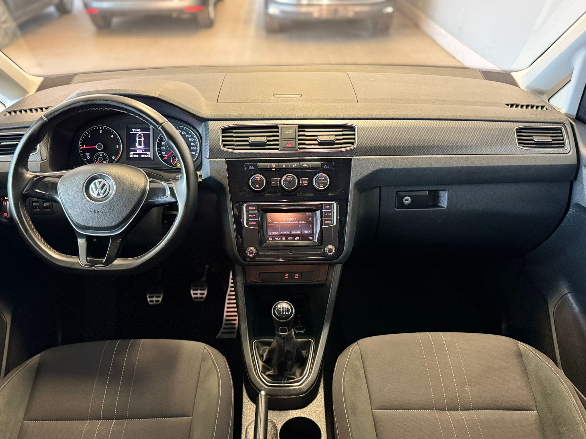 Volkswagen Caddy Altrack 11