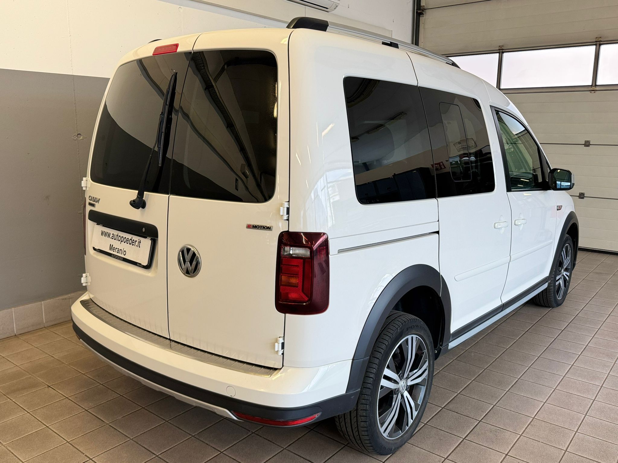 Volkswagen Caddy Altrack 3