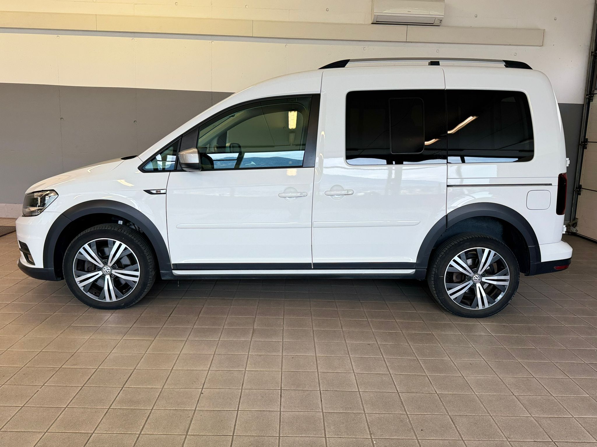 Volkswagen Caddy Altrack 4