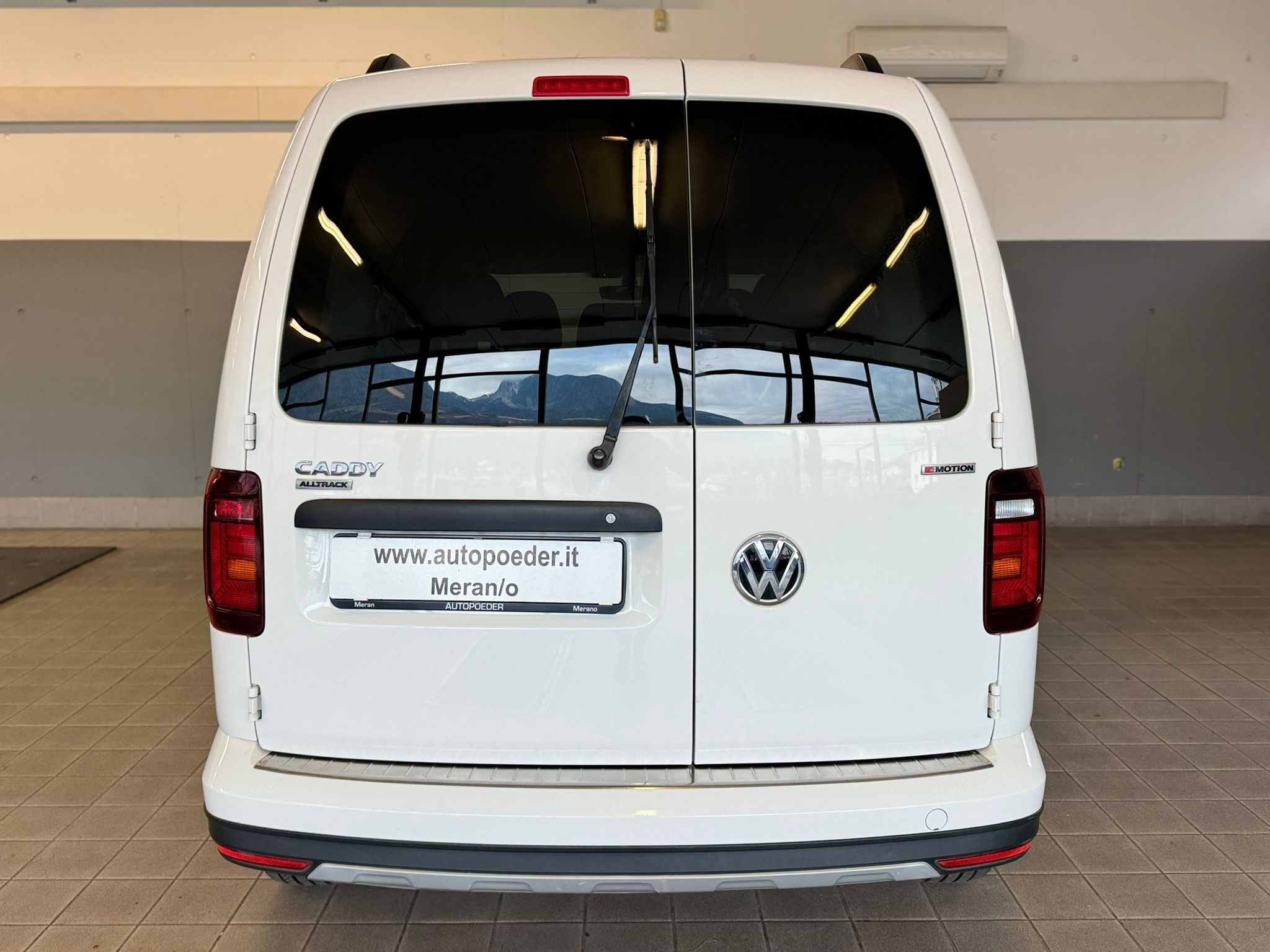 Volkswagen Caddy Altrack 9
