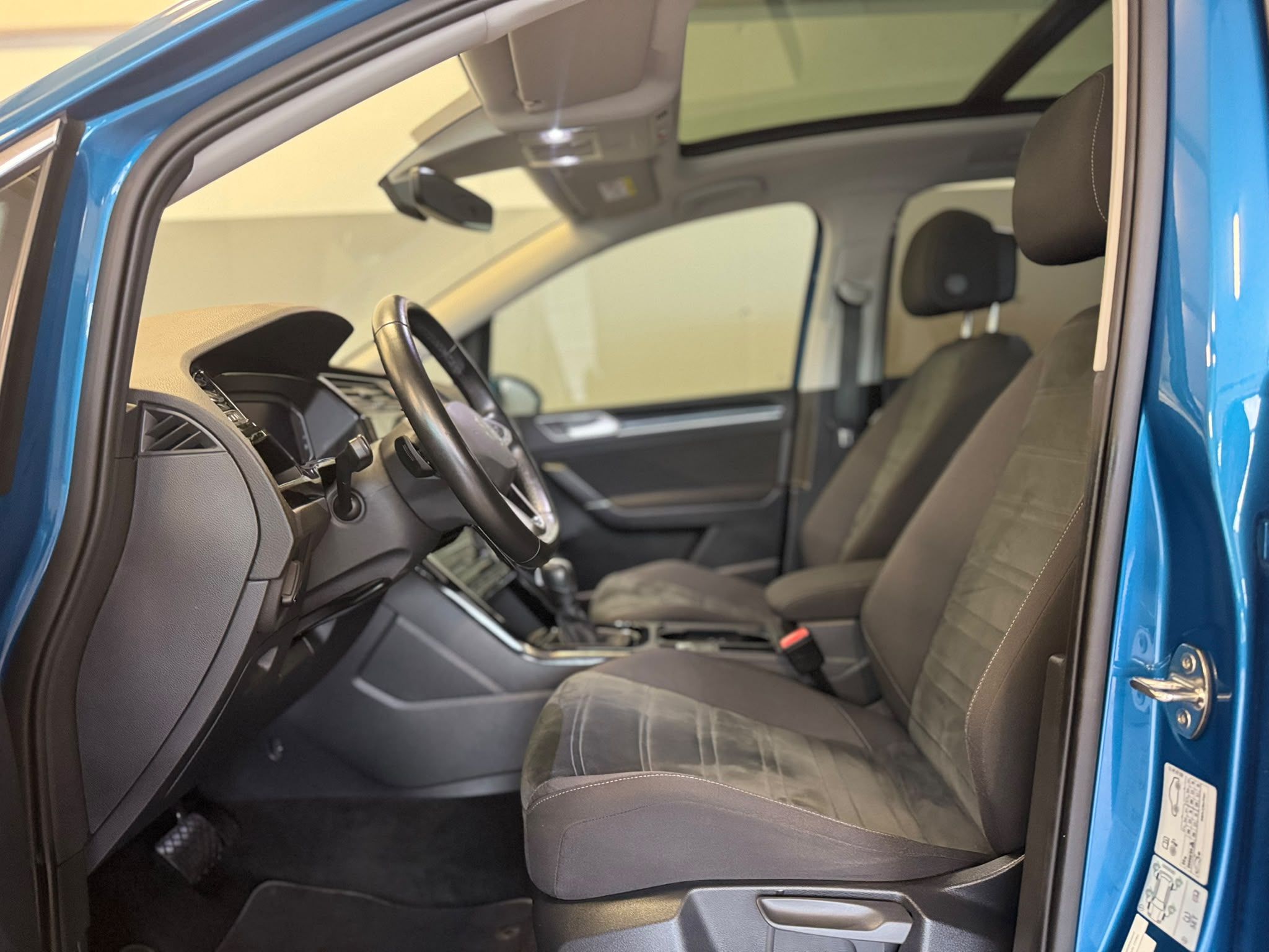 Volkswagen R Line (2)