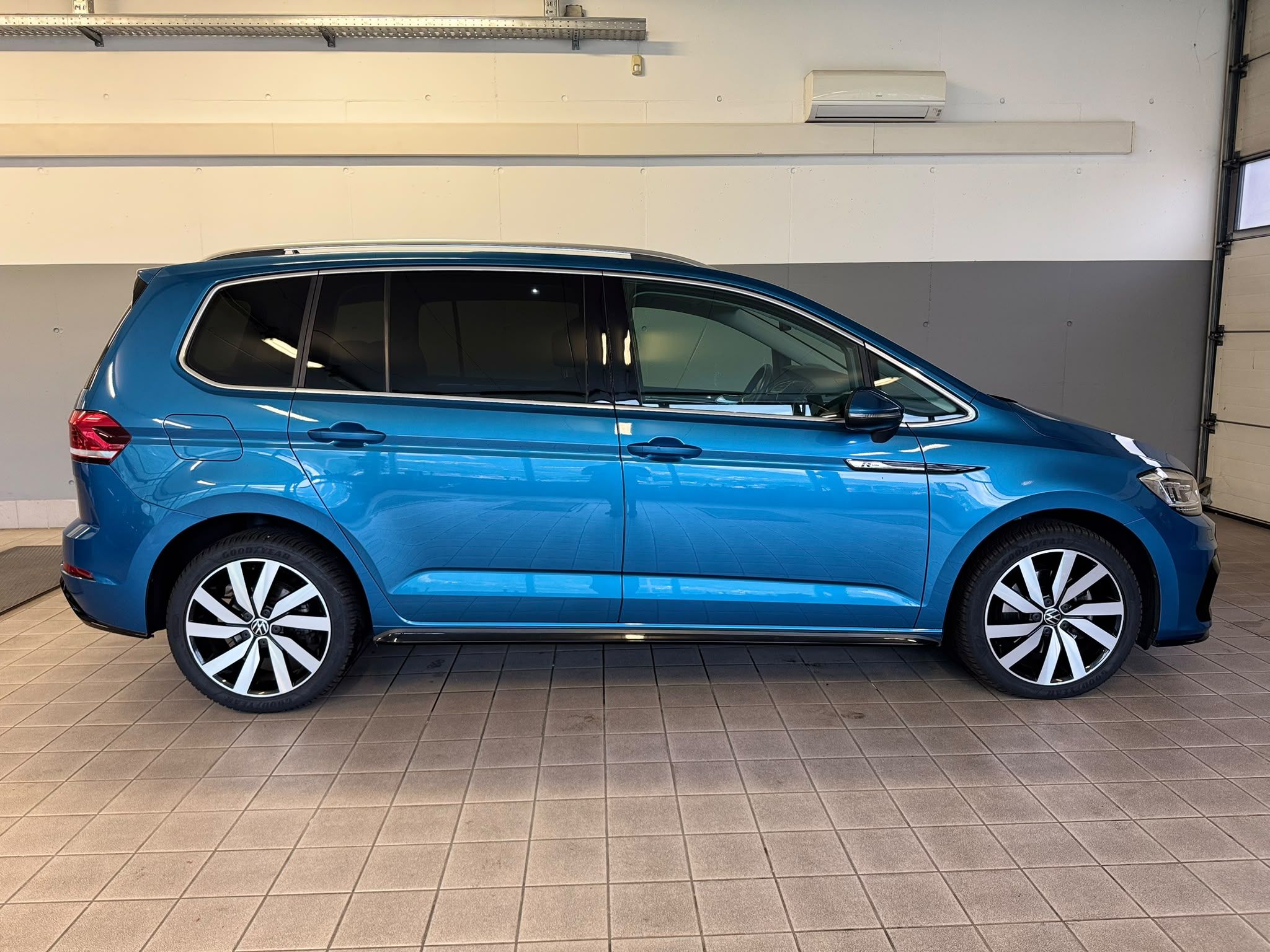 Volkswagen R Line (8)