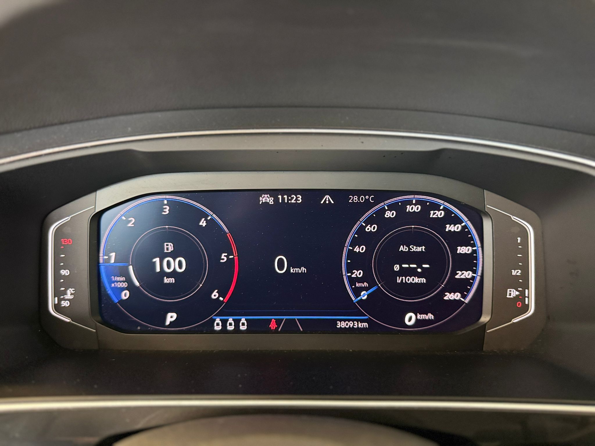Volkswagen Tiguan Weiß Rlien 14