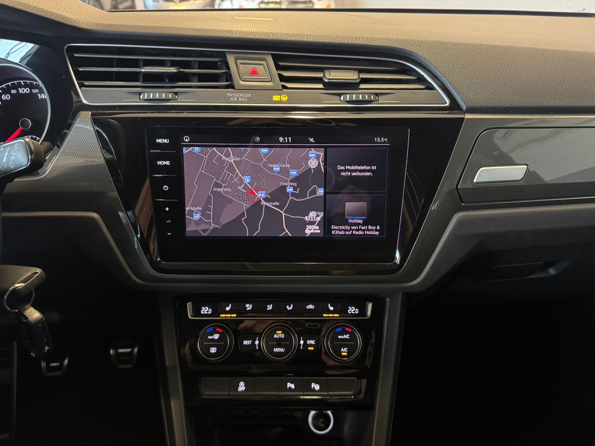 Volkswagen Touran 1.6 TDI schwart 12