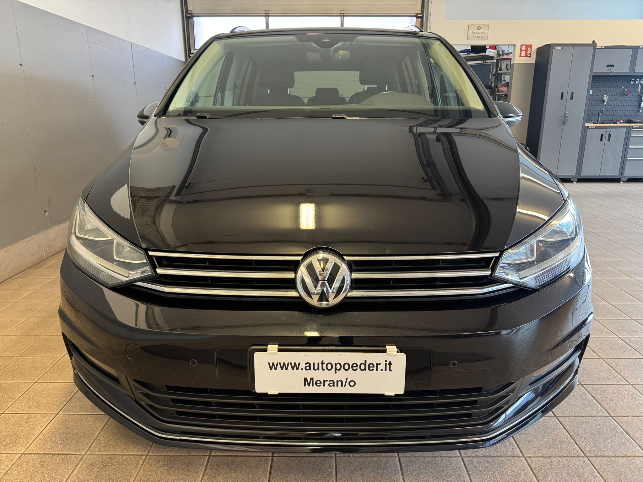 Volkswagen Touran 1.6 TDI schwart 6