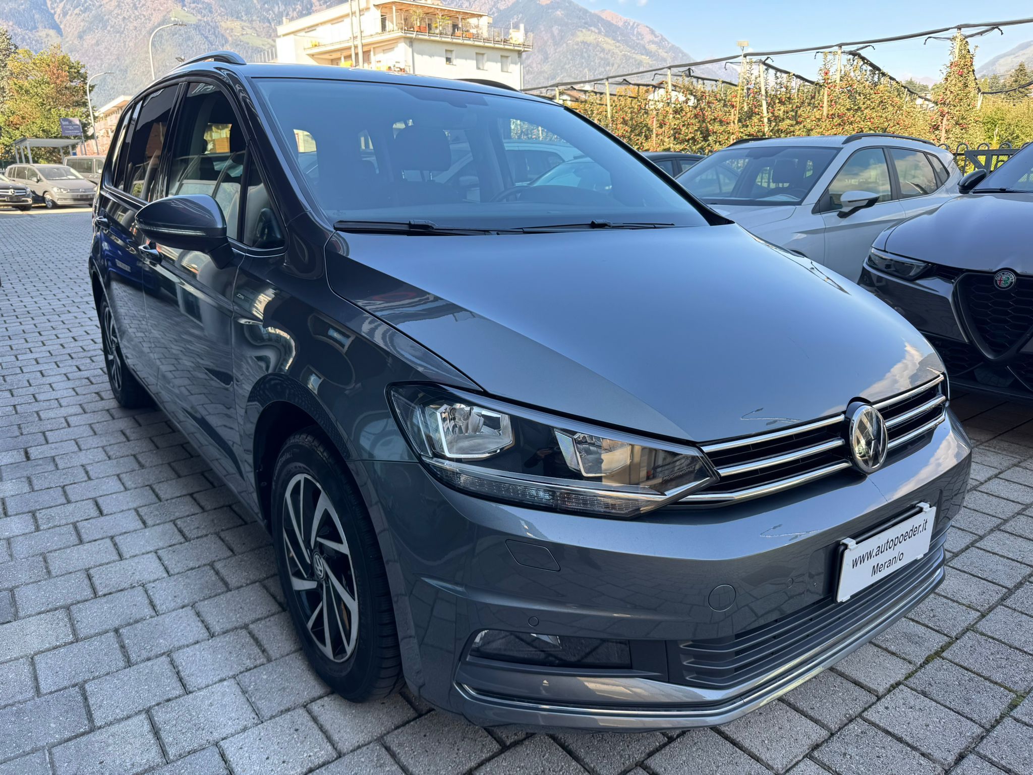 volkswagen touran 7sitzer 1.6TDI AHK Gancio (2)