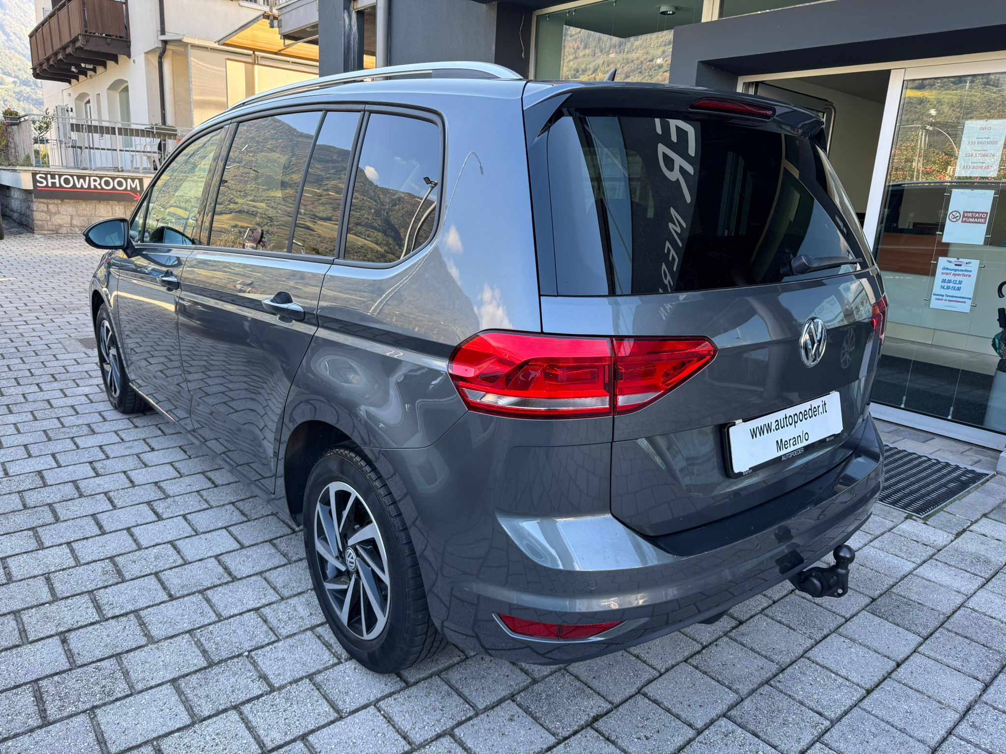 volkswagen touran 7sitzer 1.6TDI AHK Gancio (4)