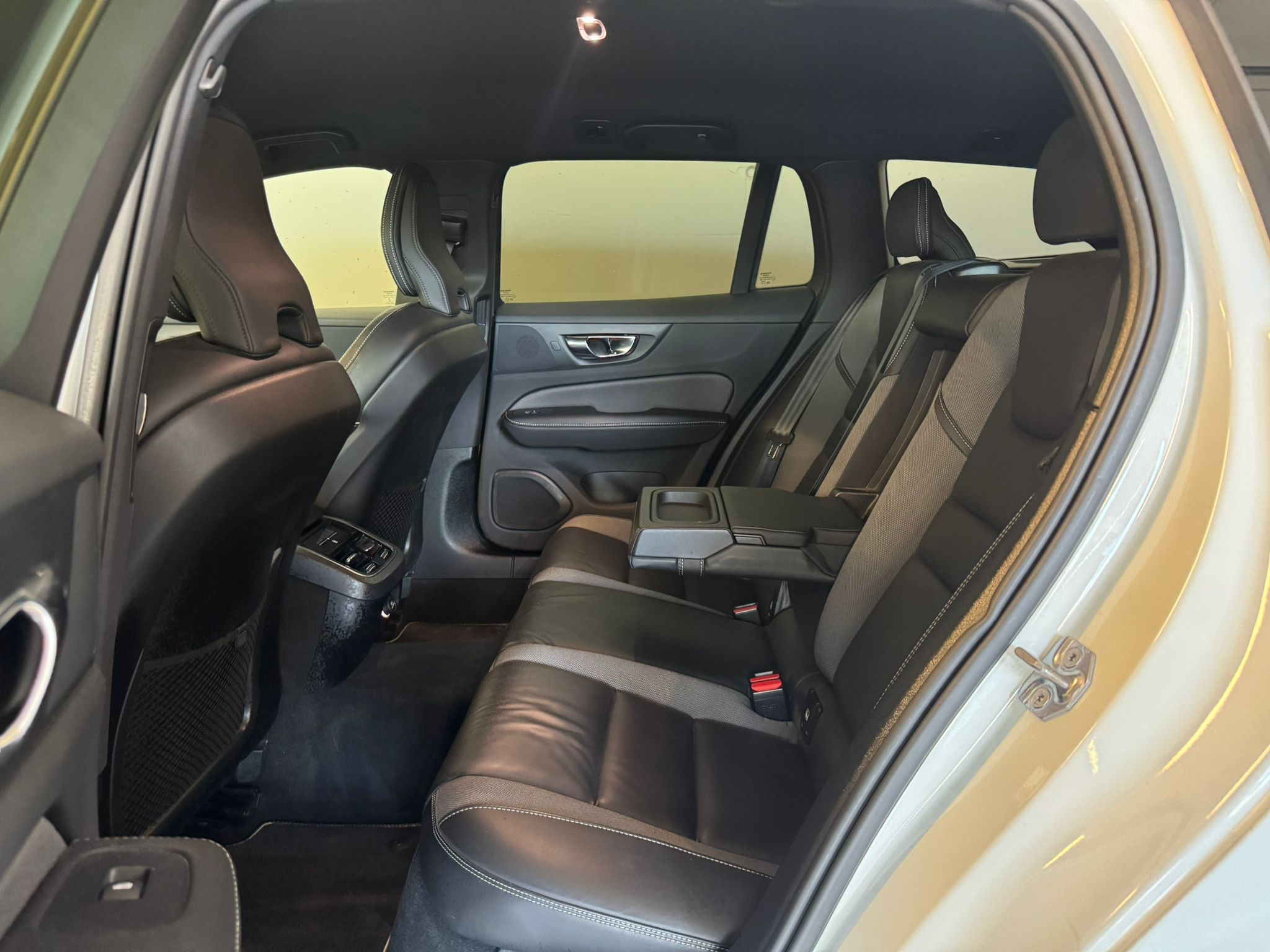 VOLVO V60 (14)