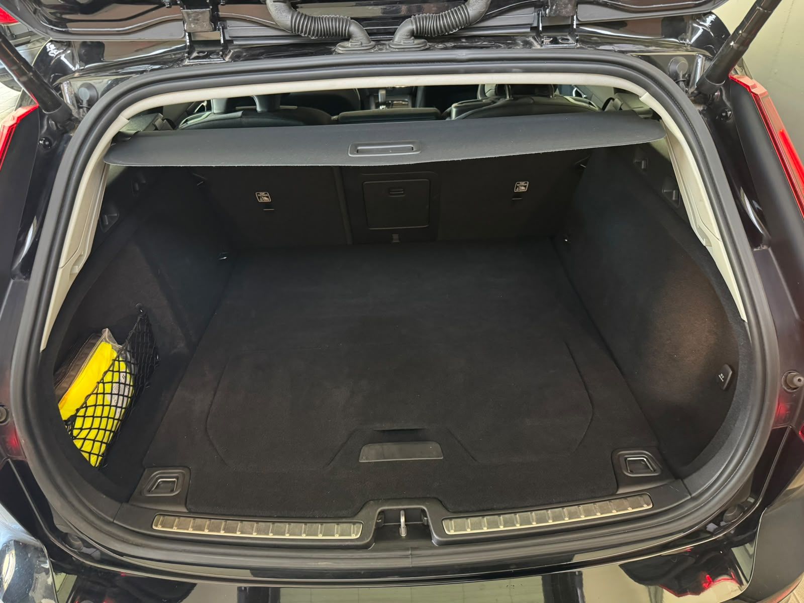 volvo v60 schwarz (18)