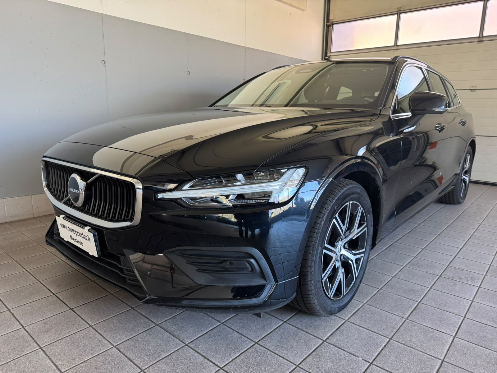 volvo v60 schwarz (2)