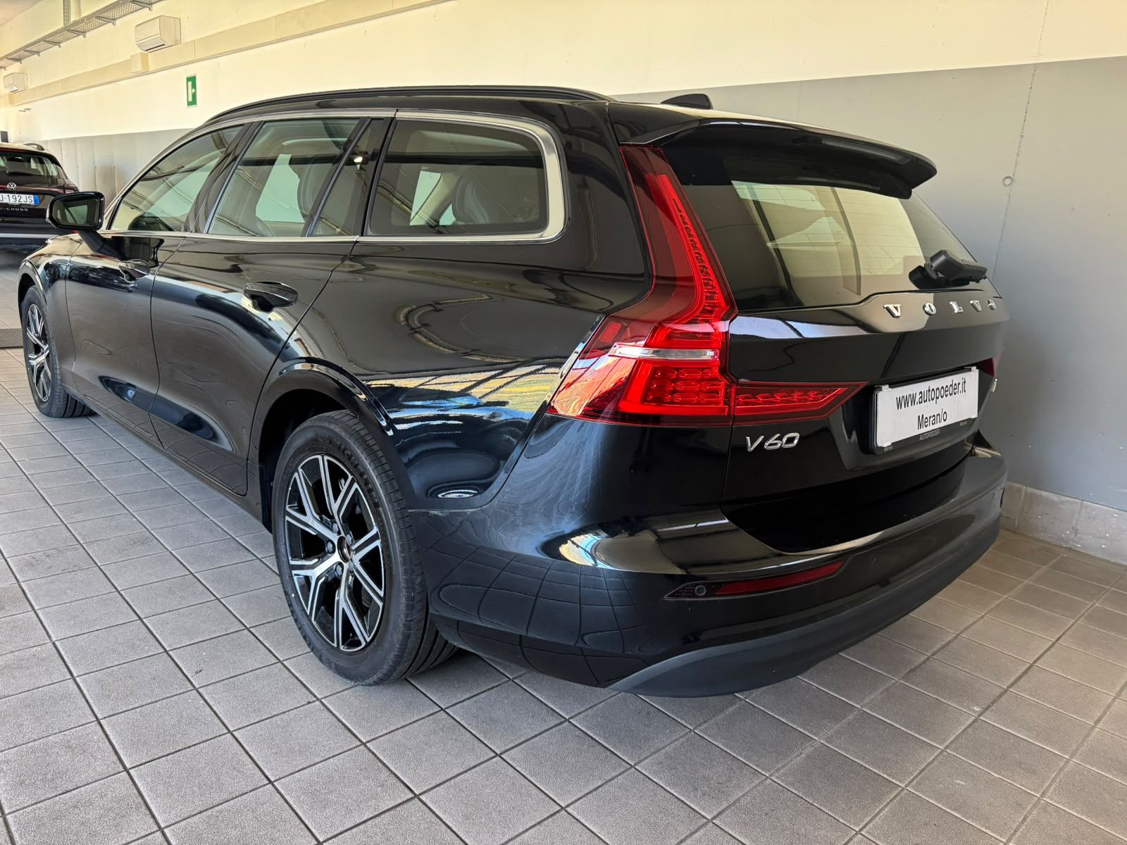 volvo v60 schwarz (4)