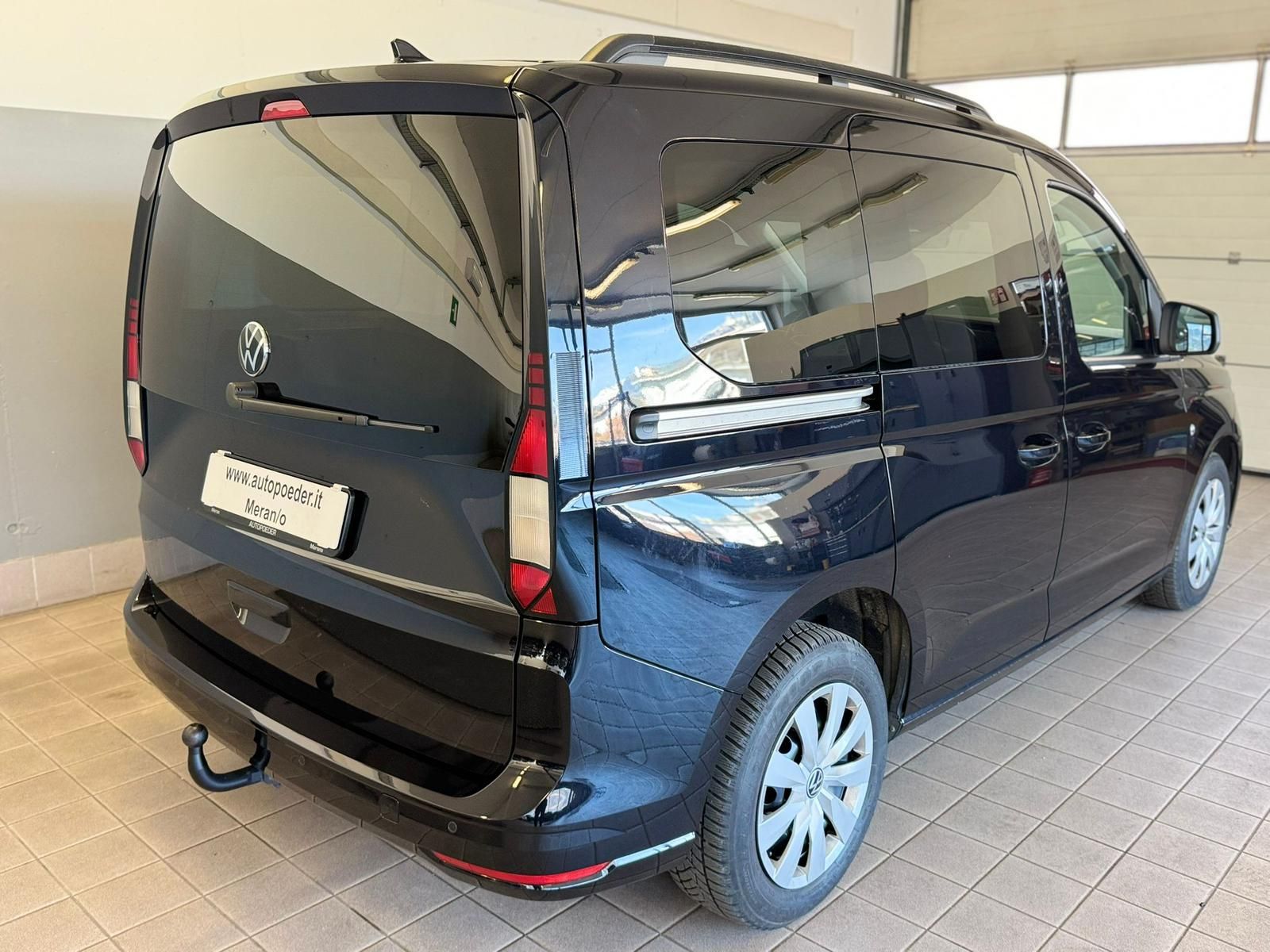 VW Caddy Neu Schwarz (3)